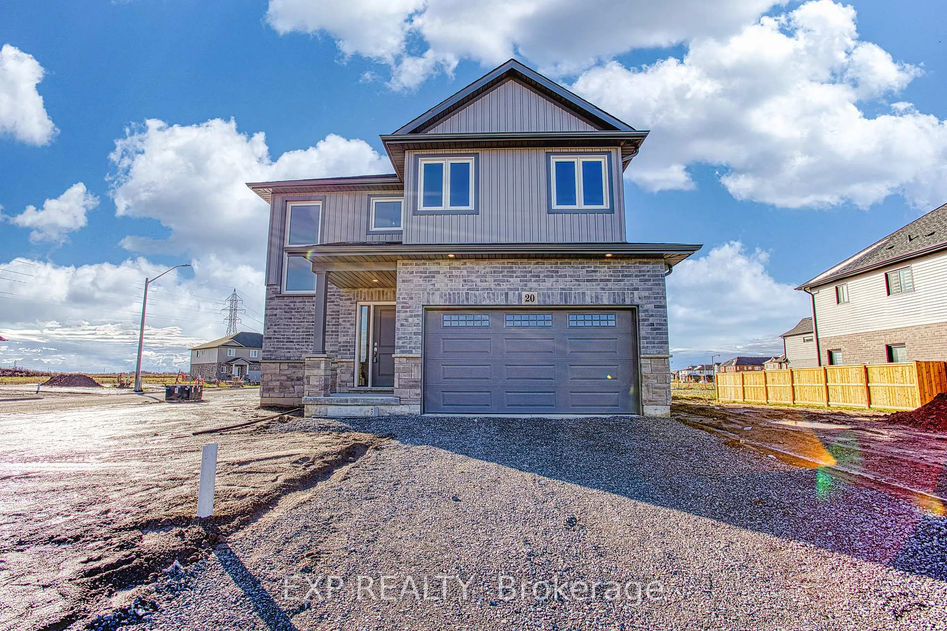 Photo 1 of Unit Upper, 20 Elvira Way, Thorold, Rolling Meadows — HOMEH