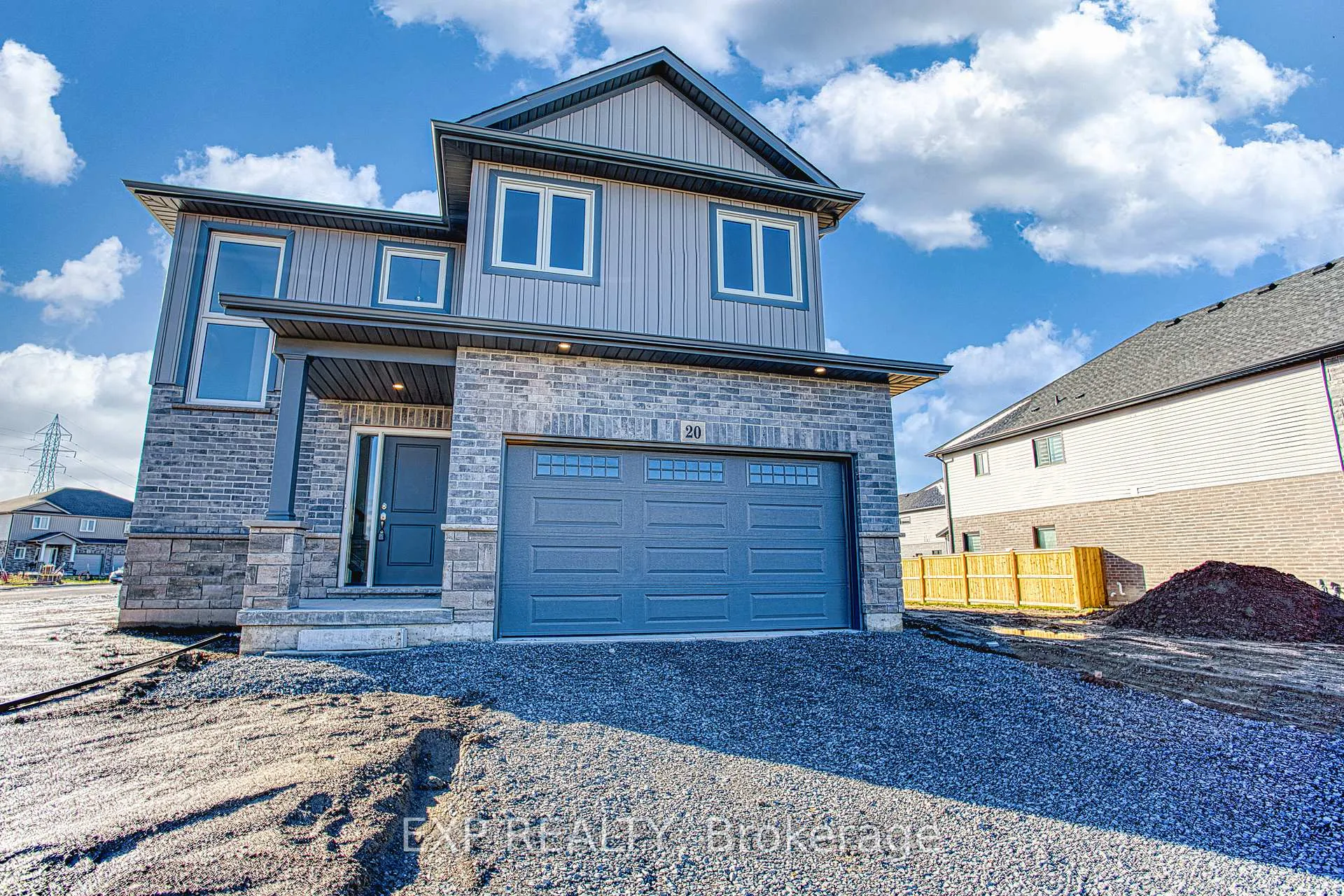 Photo 2 of Unit Upper, 20 Elvira Way, Thorold, Rolling Meadows — HOMEH