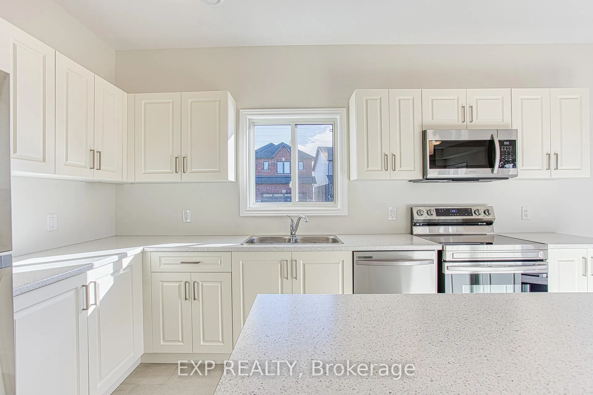 Photo 7 of Unit Upper, 20 Elvira Way, Thorold, Rolling Meadows — HOMEH