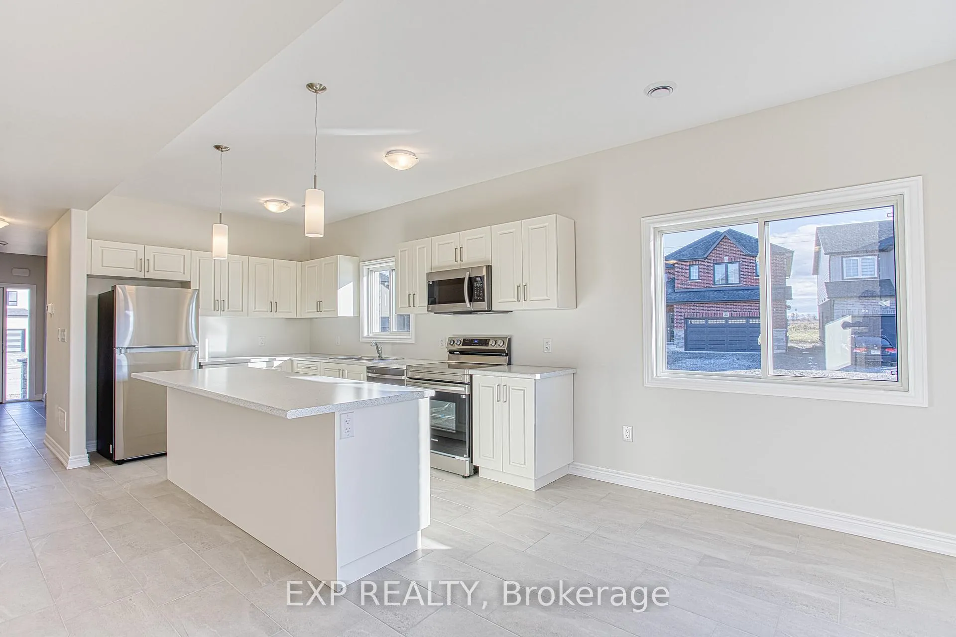 Photo 9 of Unit Upper, 20 Elvira Way, Thorold, Rolling Meadows — HOMEH