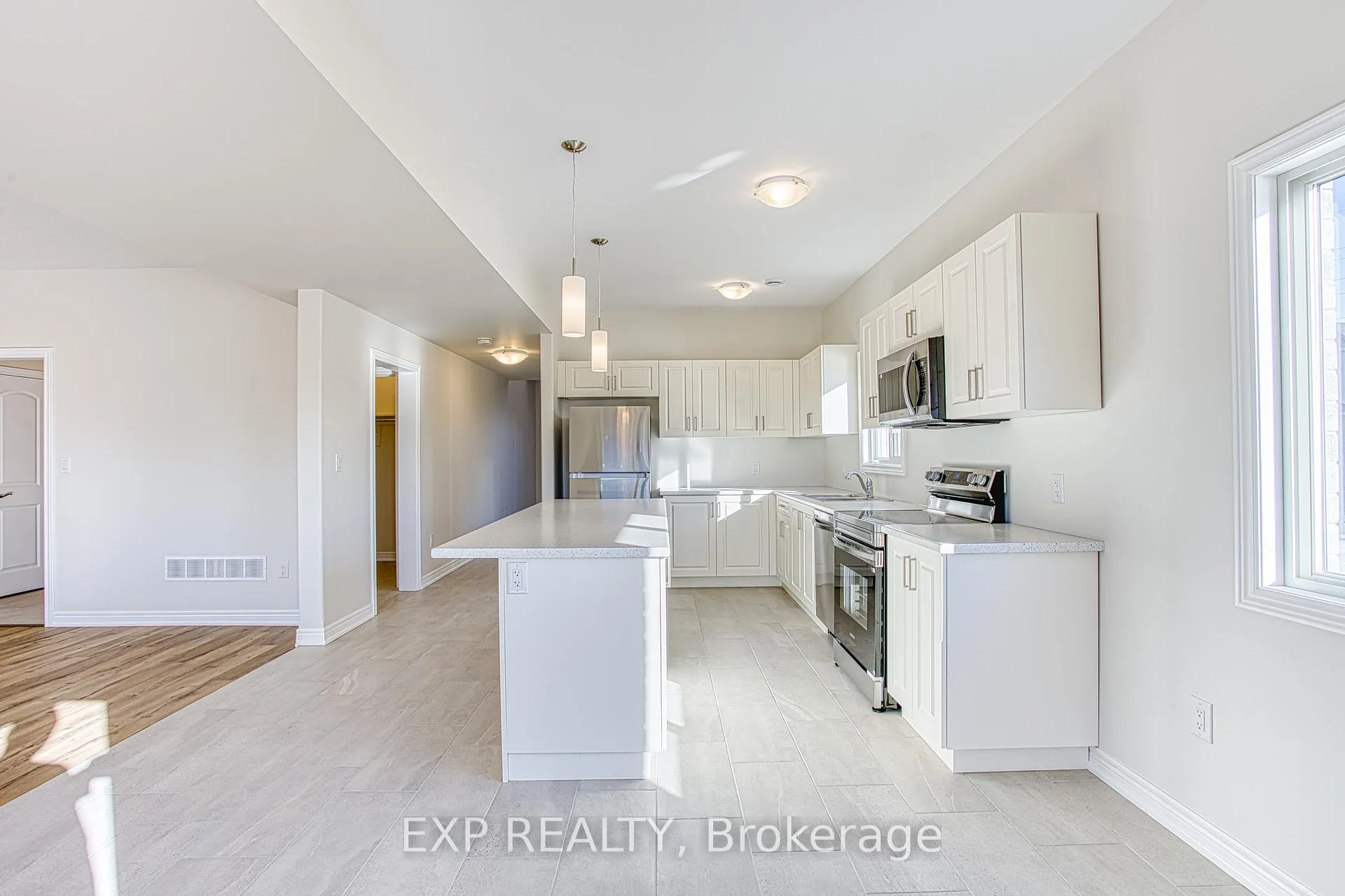 Photo 10 of Unit Upper, 20 Elvira Way, Thorold, Rolling Meadows — HOMEH