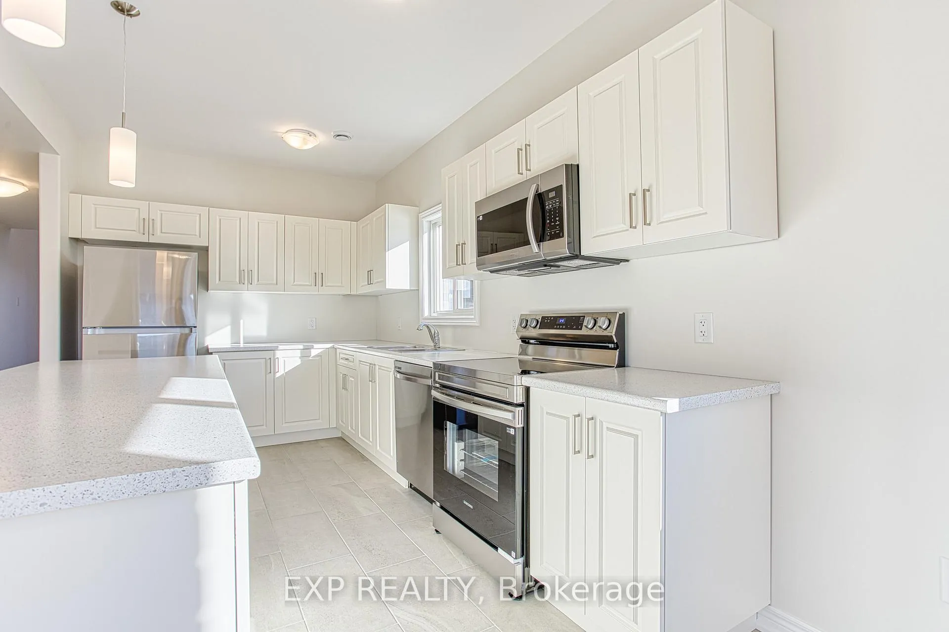 Photo 11 of Unit Upper, 20 Elvira Way, Thorold, Rolling Meadows — HOMEH