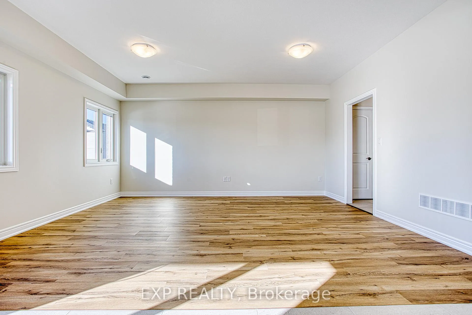 Photo 14 of Unit Upper, 20 Elvira Way, Thorold, Rolling Meadows — HOMEH