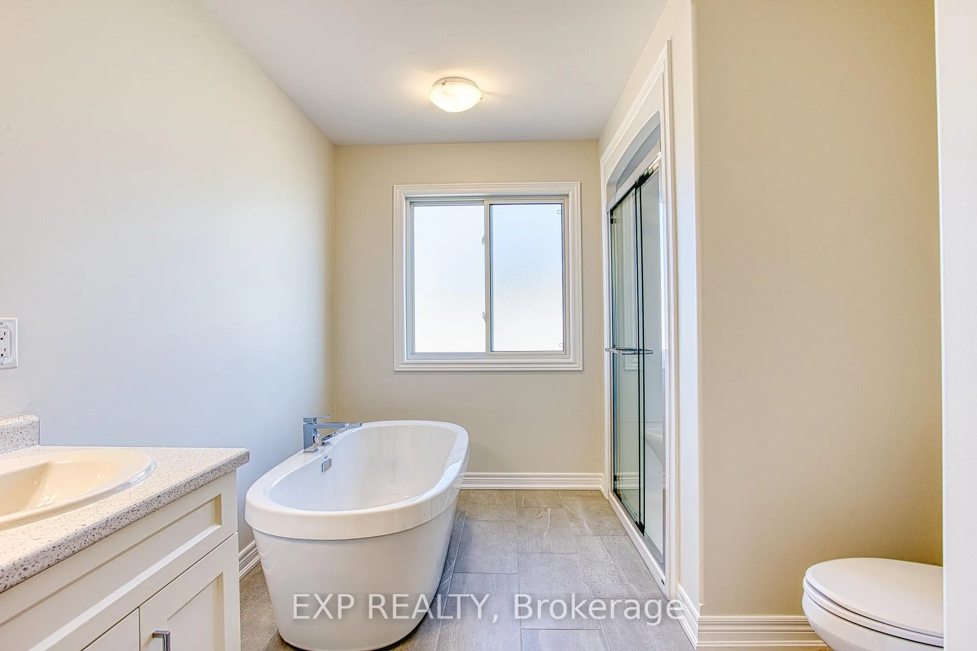 Photo 29 of Unit Upper, 20 Elvira Way, Thorold, Rolling Meadows — HOMEH