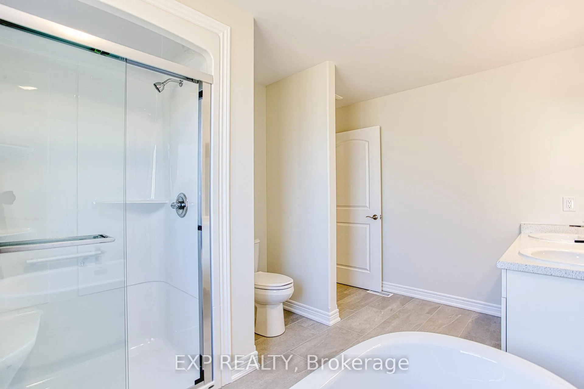 Photo 30 of Unit Upper, 20 Elvira Way, Thorold, Rolling Meadows — HOMEH