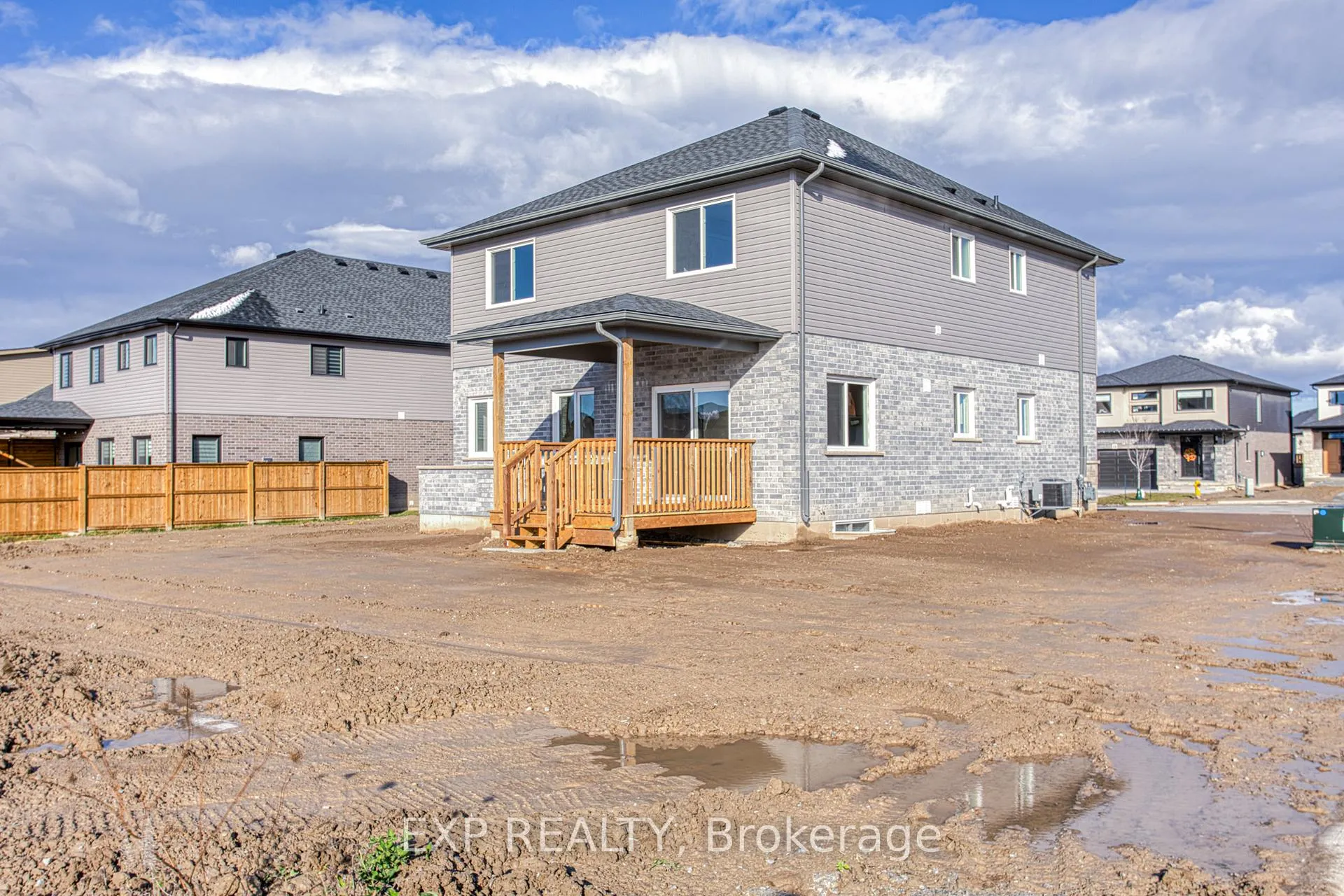 Photo 38 of Unit Upper, 20 Elvira Way, Thorold, Rolling Meadows — HOMEH