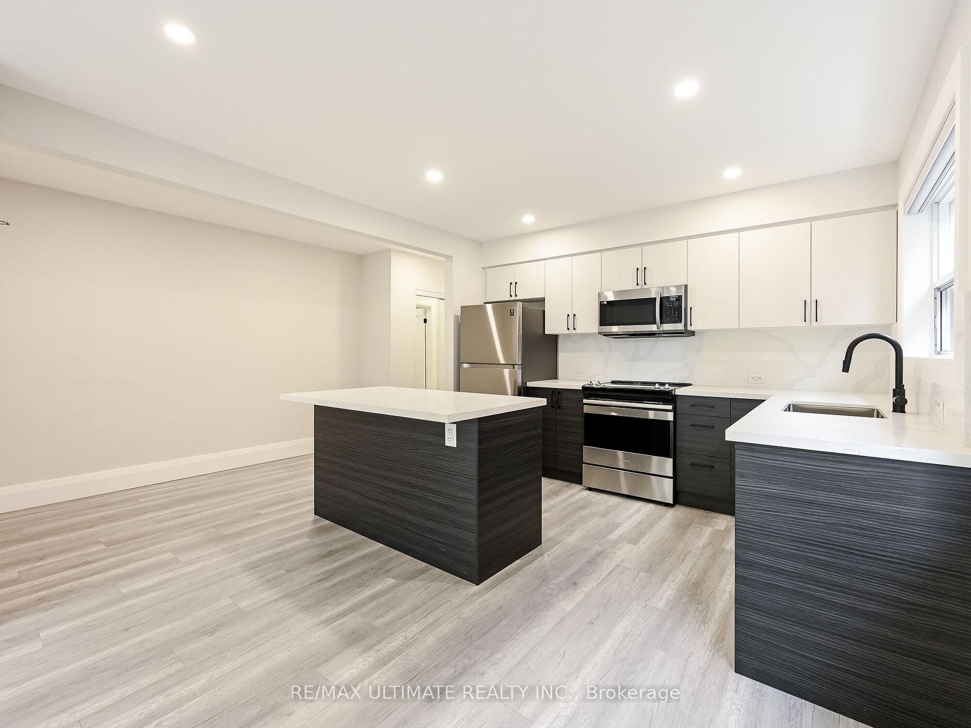 Photo 6 of Unit 2, 31 Frankdale Avenue, Toronto, Danforth Village-East York — HOMEH
