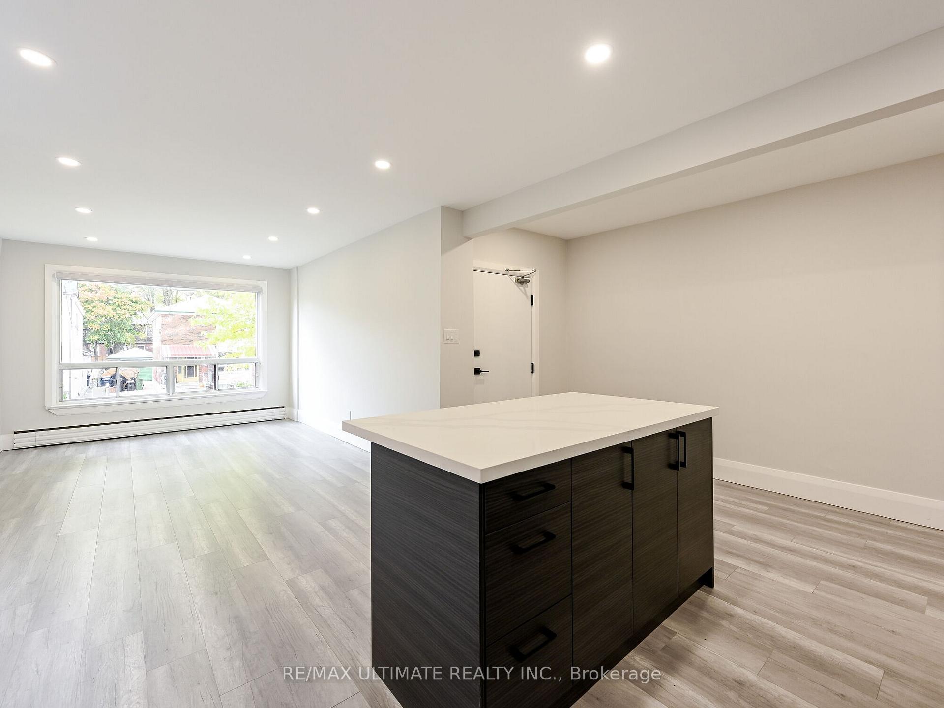 Photo 7 of Unit 2, 31 Frankdale Avenue, Toronto, Danforth Village-East York — HOMEH