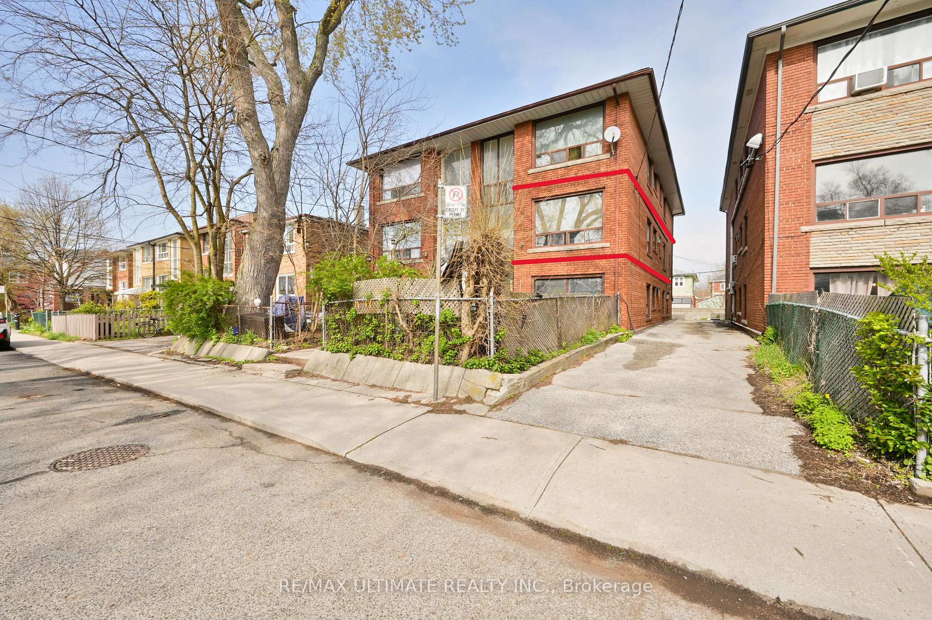 Photo 23 of Unit 2, 31 Frankdale Avenue, Toronto, Danforth Village-East York — HOMEH