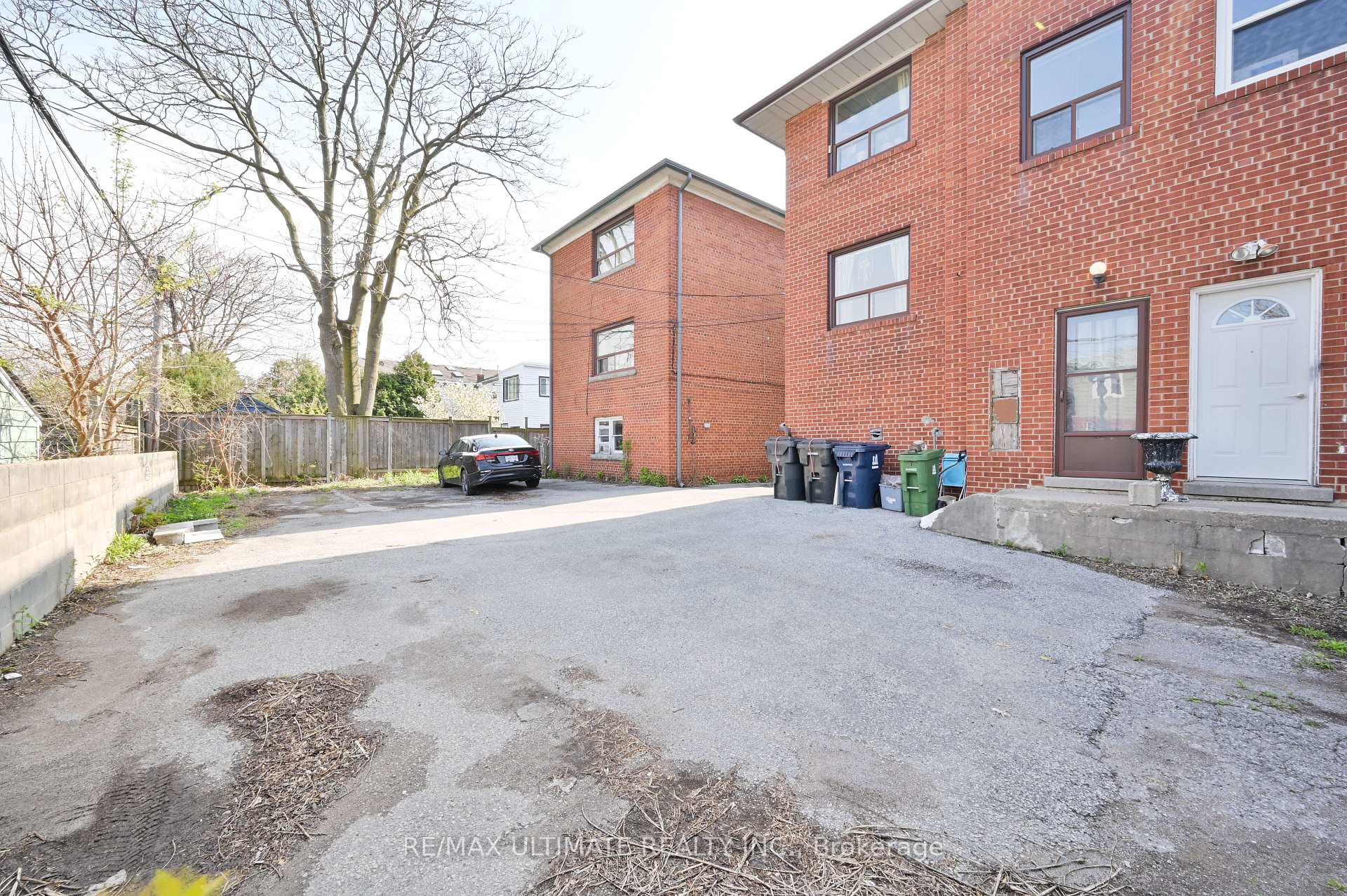 Photo 24 of Unit 2, 31 Frankdale Avenue, Toronto, Danforth Village-East York — HOMEH