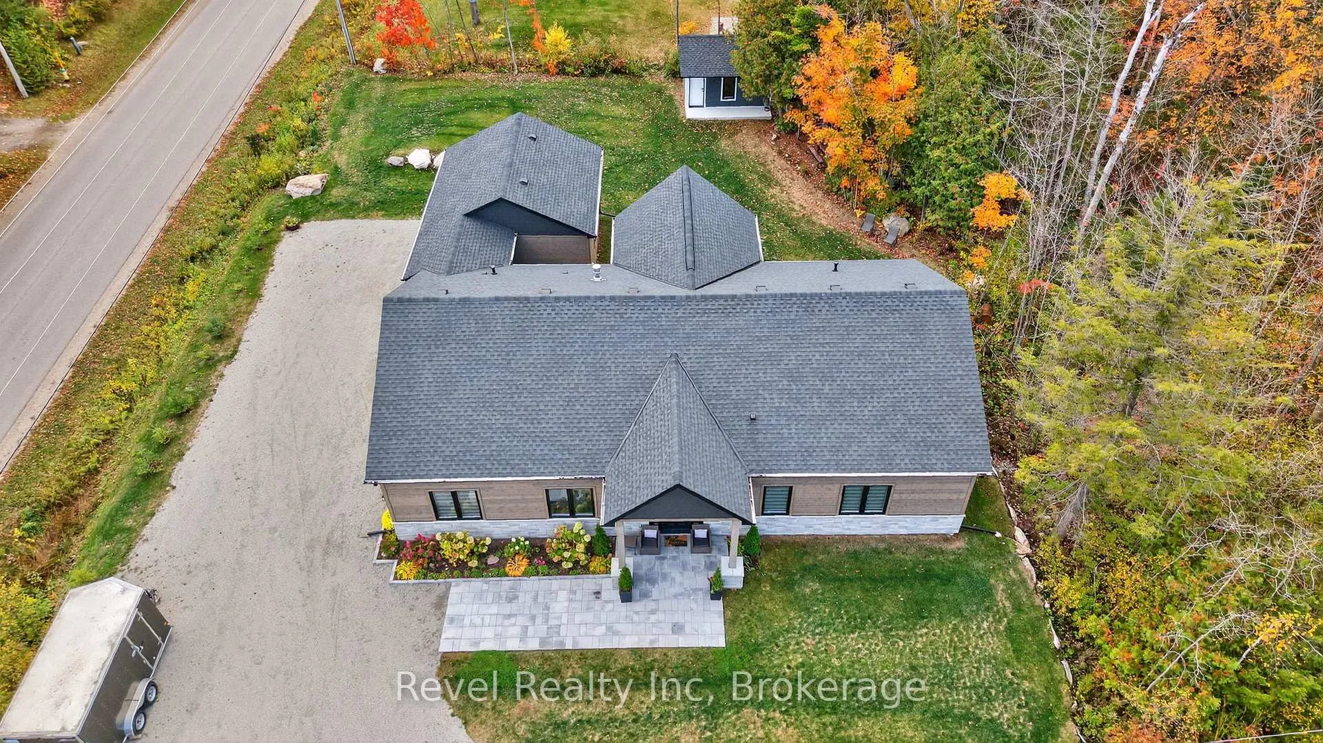 Photo 27 of 2 Seguin Crescent, Tiny, Rural Tiny — HOMEH