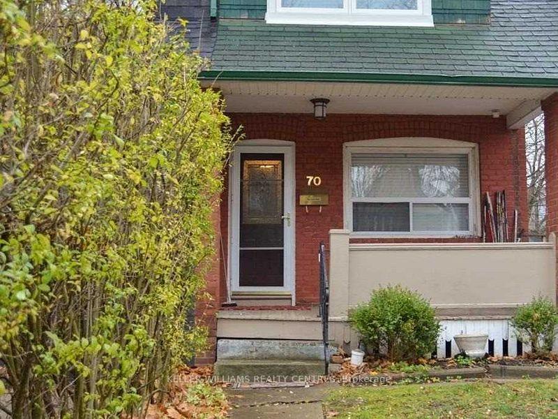 Front of Unit Lower, 70 Ashdale Avenue