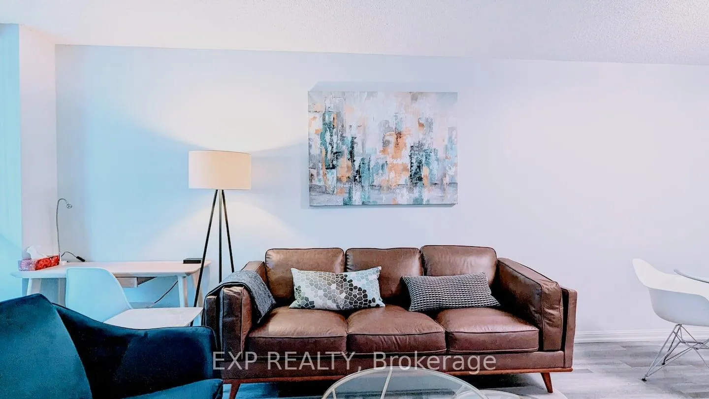 Photo 3 of Unit 512, 140 Simcoe Street, Toronto, Waterfront Communities — HOMEH