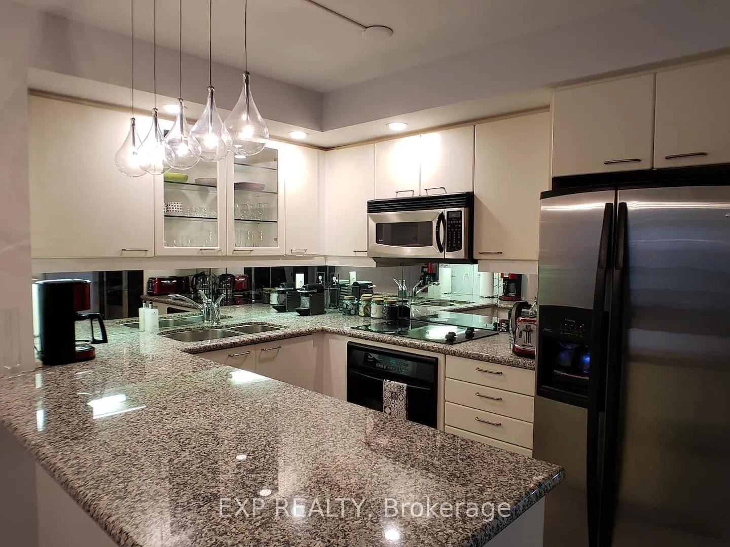 Photo 7 of Unit 512, 140 Simcoe Street, Toronto, Waterfront Communities — HOMEH