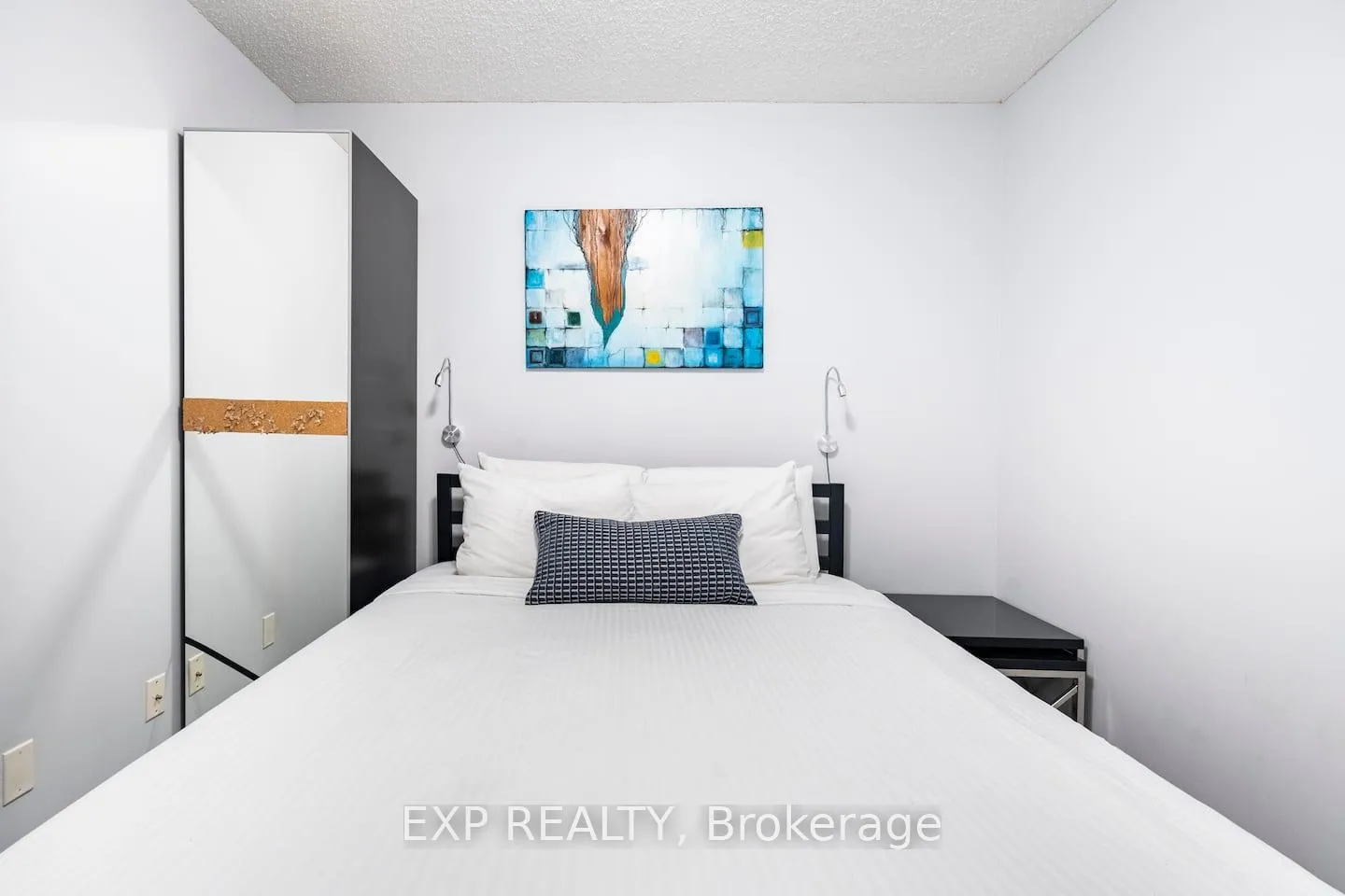 Photo 16 of Unit 512, 140 Simcoe Street, Toronto, Waterfront Communities — HOMEH