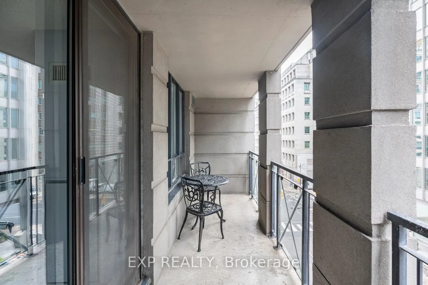 Photo 23 of Unit 512, 140 Simcoe Street, Toronto, Waterfront Communities — HOMEH