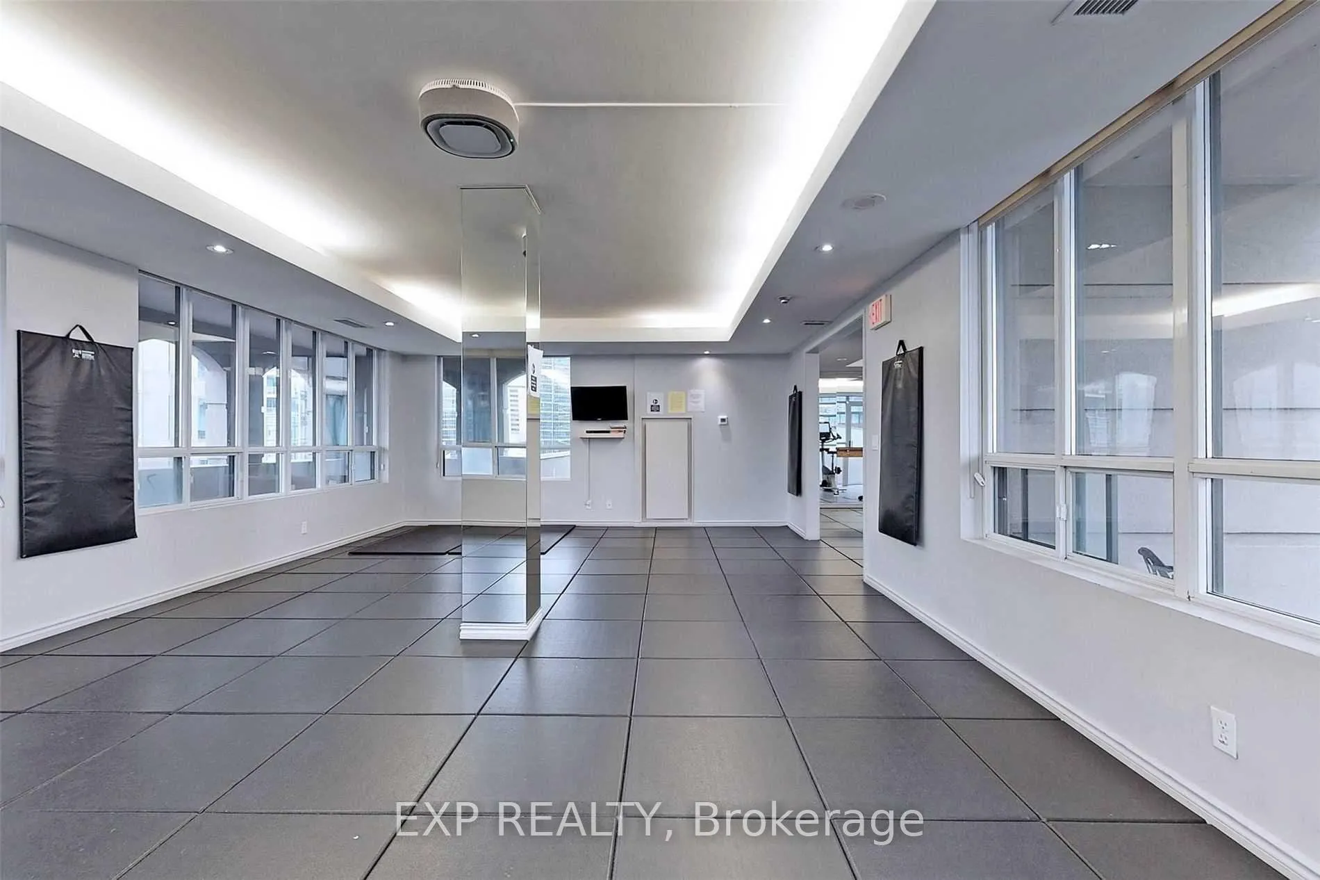 Photo 33 of Unit 512, 140 Simcoe Street, Toronto, Waterfront Communities — HOMEH