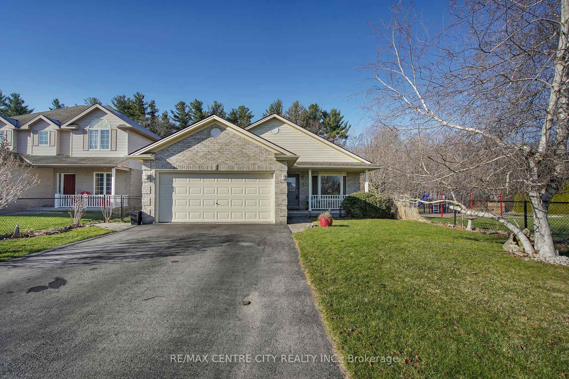 Photo 1 of 77 Woodvale Drive, Thames Centre, Dorchester — HOMEH