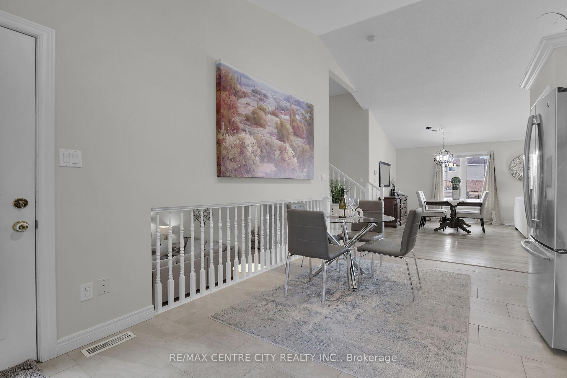 Photo 11 of 77 Woodvale Drive, Thames Centre, Dorchester — HOMEH