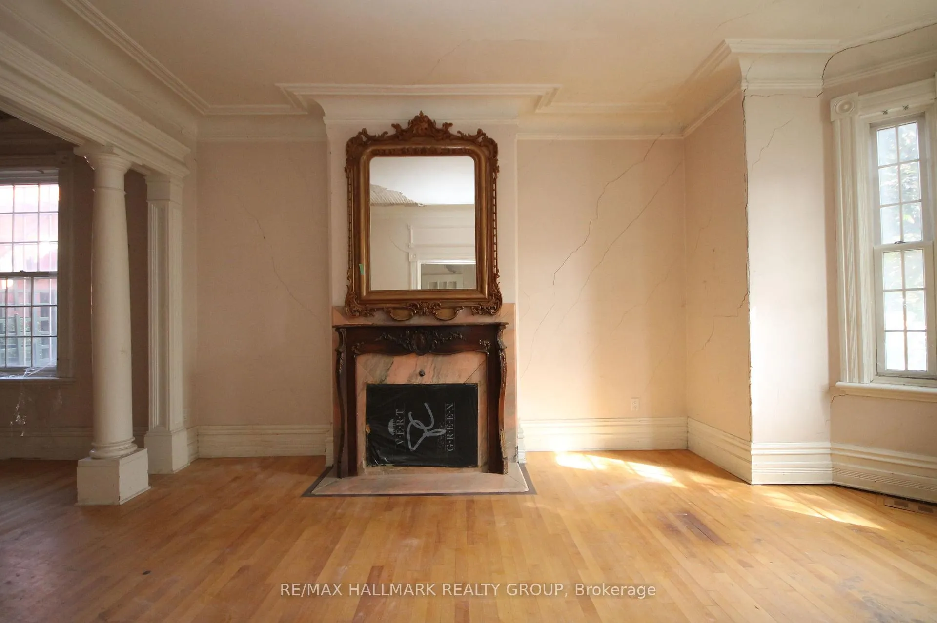 Photo 7 of 301 Waverley Street, Ottawa, Ottawa Centre — HOMEH