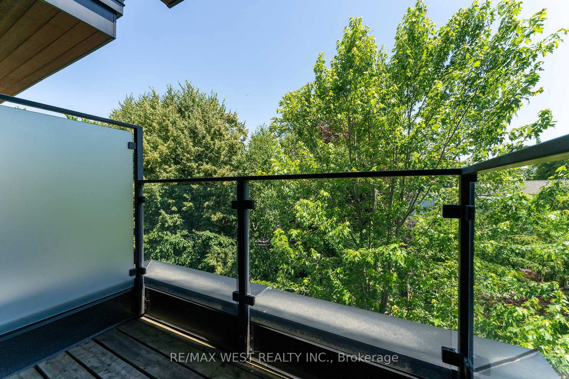 Photo 33 of Unit 9, 837 Broadview Avenue, Toronto, Playter Estates-Danforth — HOMEH