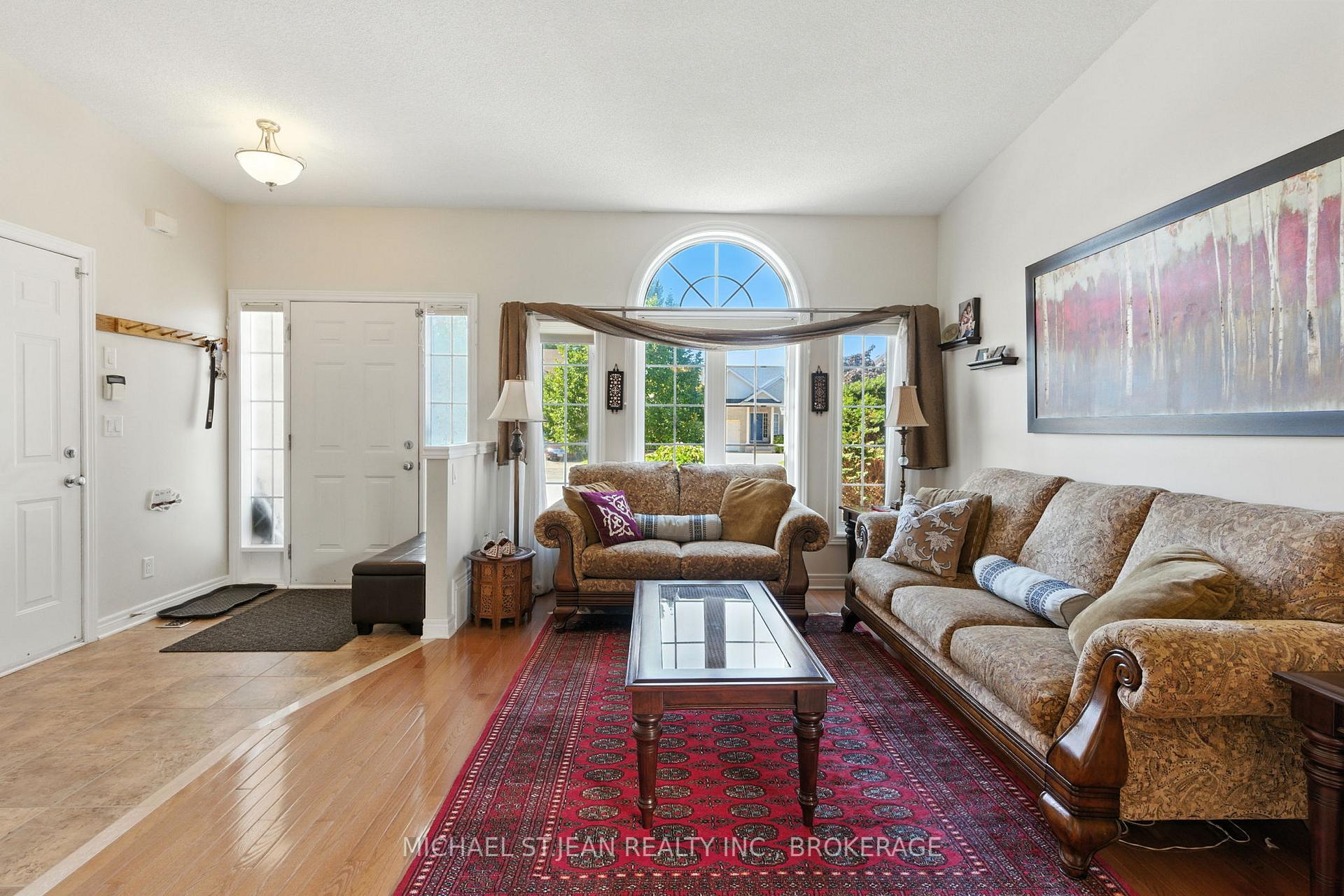 Photo 6 of 320 Winterberry Boulevard, Thorold, Confederation Heights — HOMEH