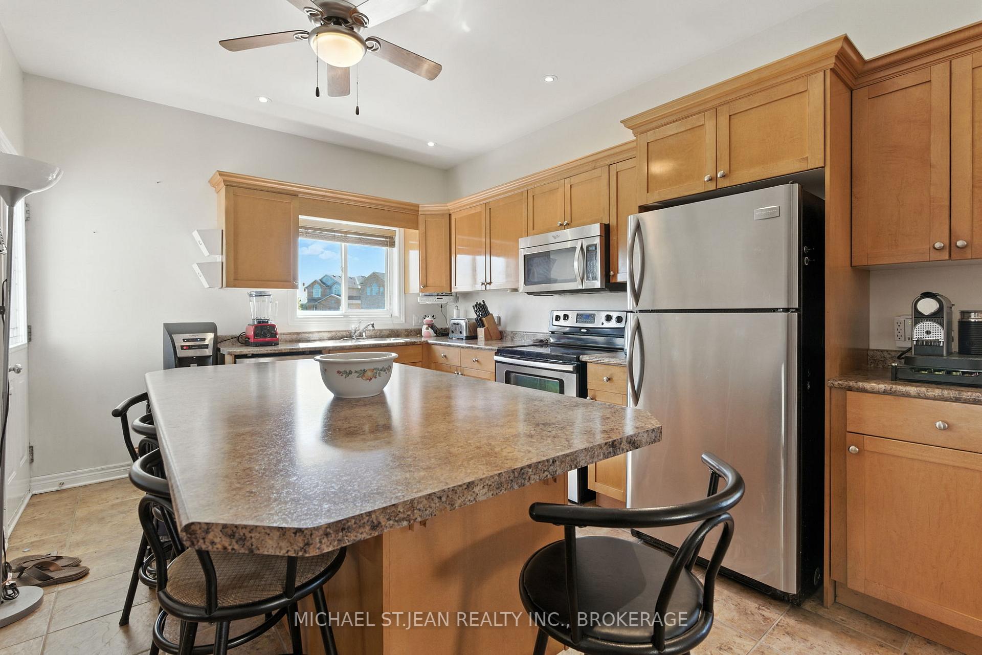 Photo 15 of 320 Winterberry Boulevard, Thorold, Confederation Heights — HOMEH