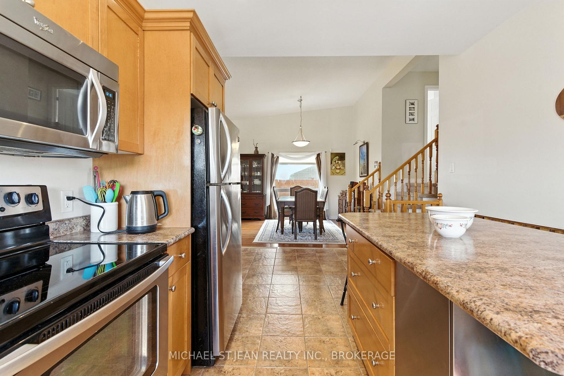 Photo 16 of 320 Winterberry Boulevard, Thorold, Confederation Heights — HOMEH