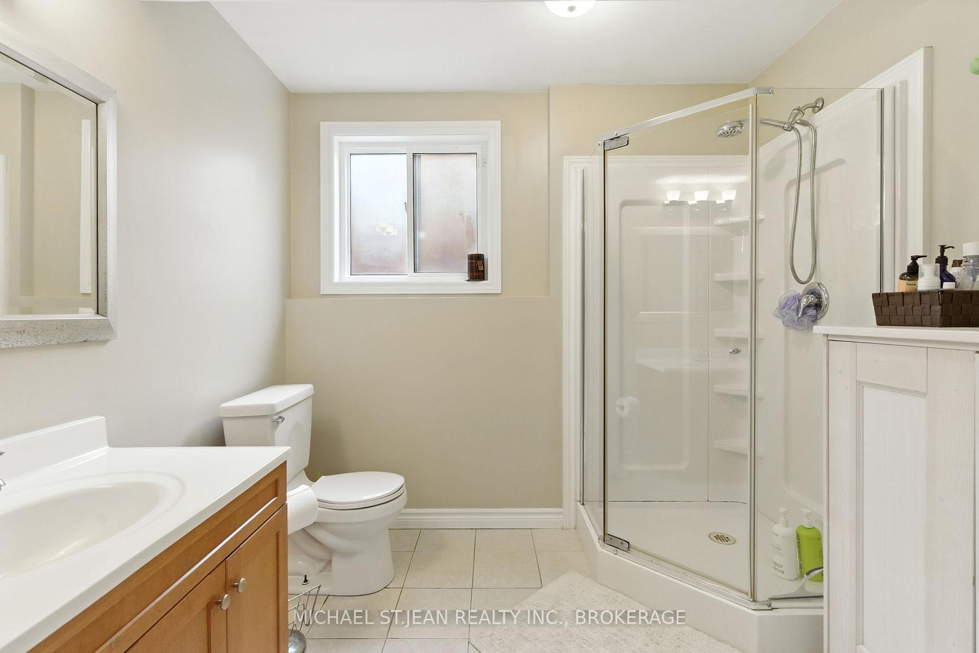 Photo 30 of 320 Winterberry Boulevard, Thorold, Confederation Heights — HOMEH