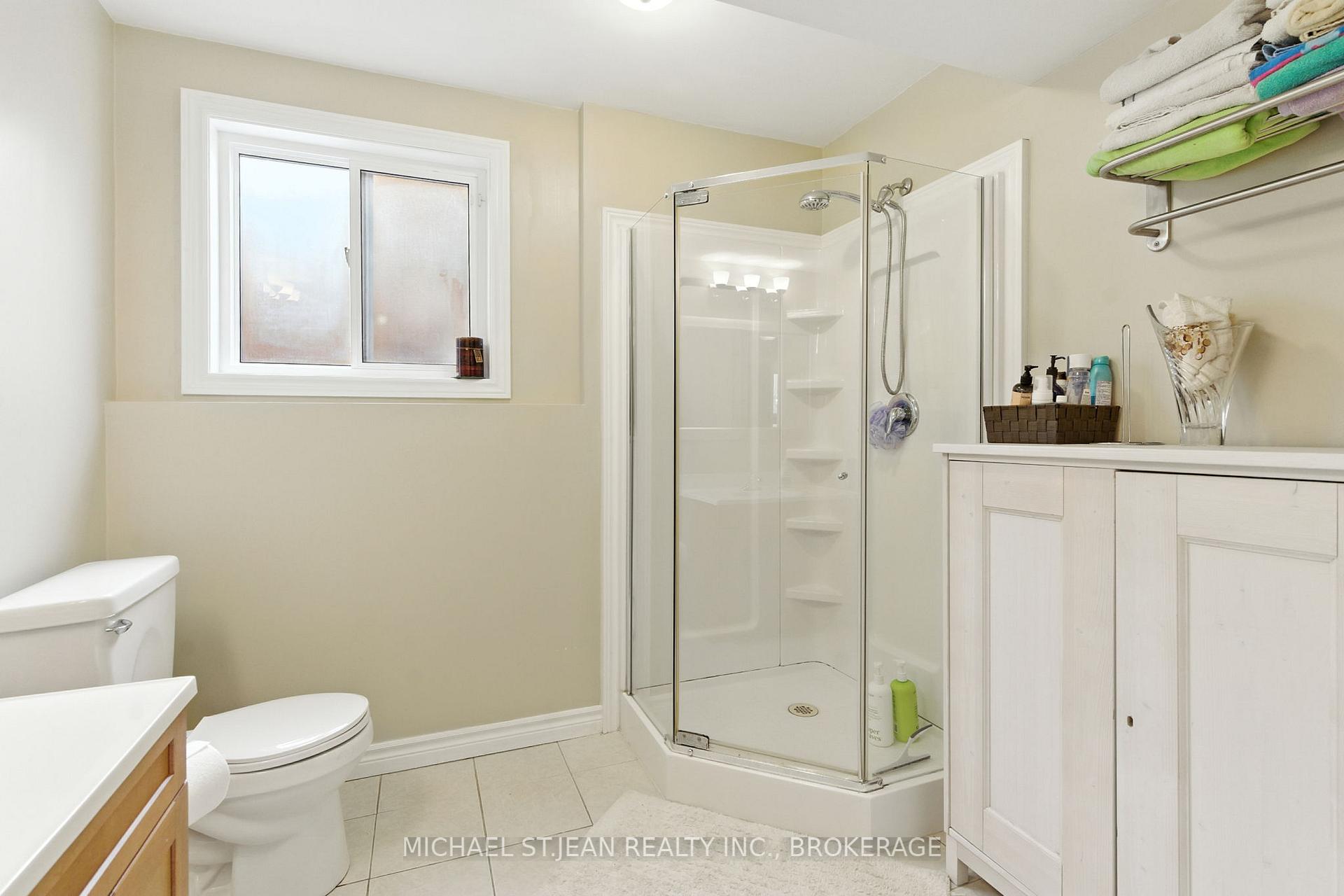 Photo 31 of 320 Winterberry Boulevard, Thorold, Confederation Heights — HOMEH