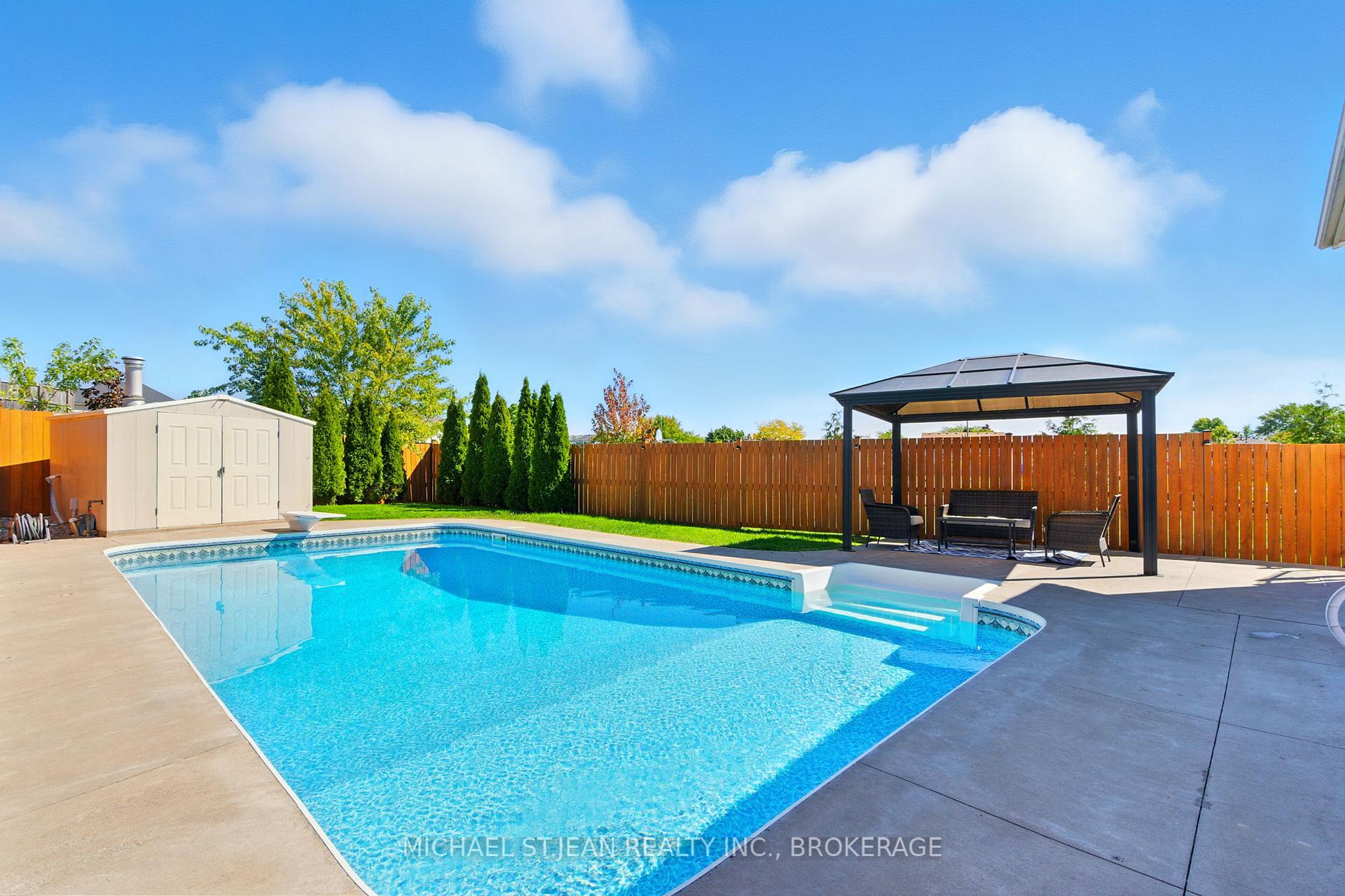 Photo 38 of 320 Winterberry Boulevard, Thorold, Confederation Heights — HOMEH