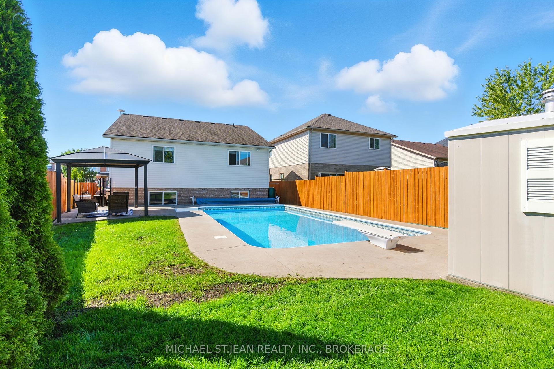 Photo 39 of 320 Winterberry Boulevard, Thorold, Confederation Heights — HOMEH