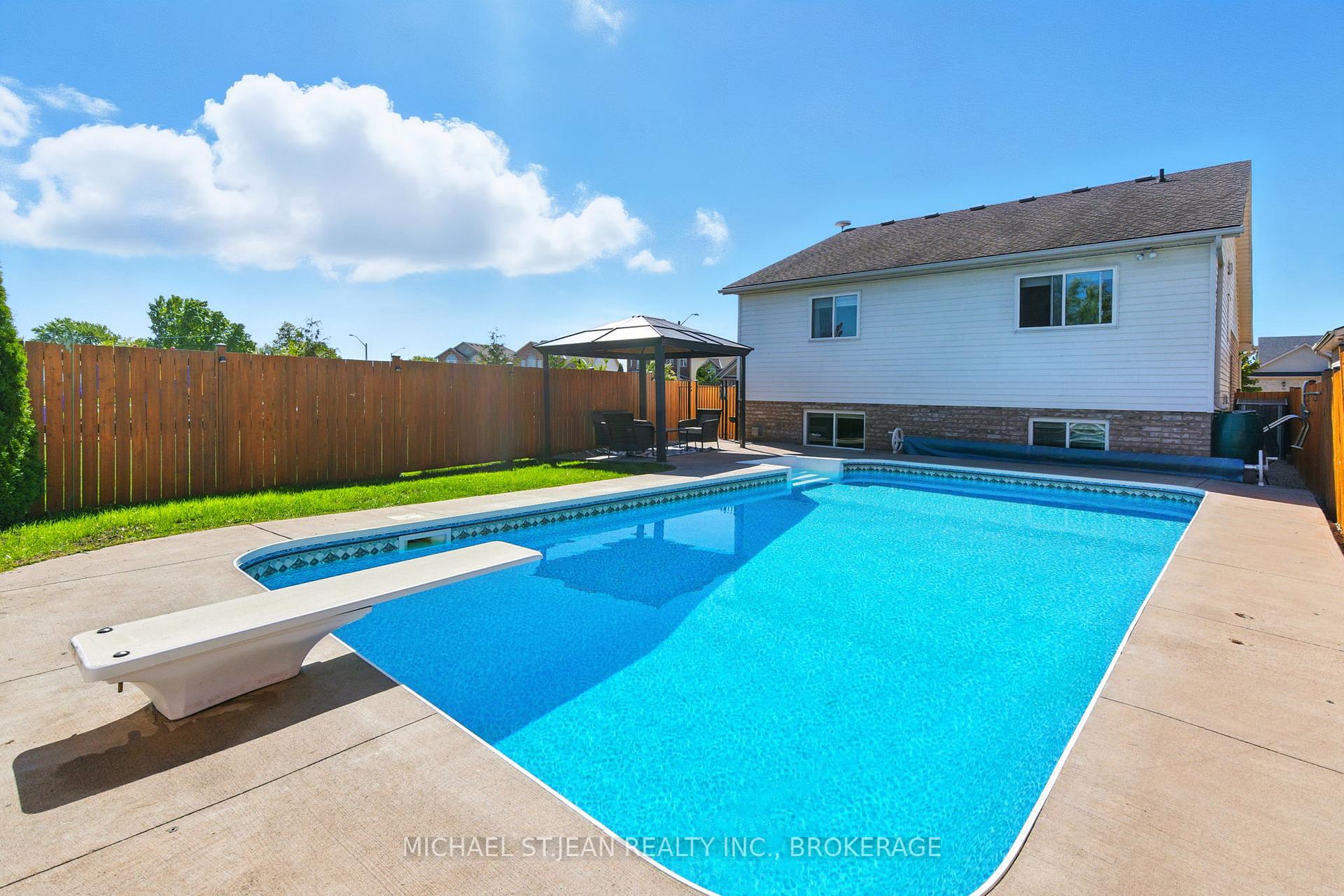 Photo 40 of 320 Winterberry Boulevard, Thorold, Confederation Heights — HOMEH