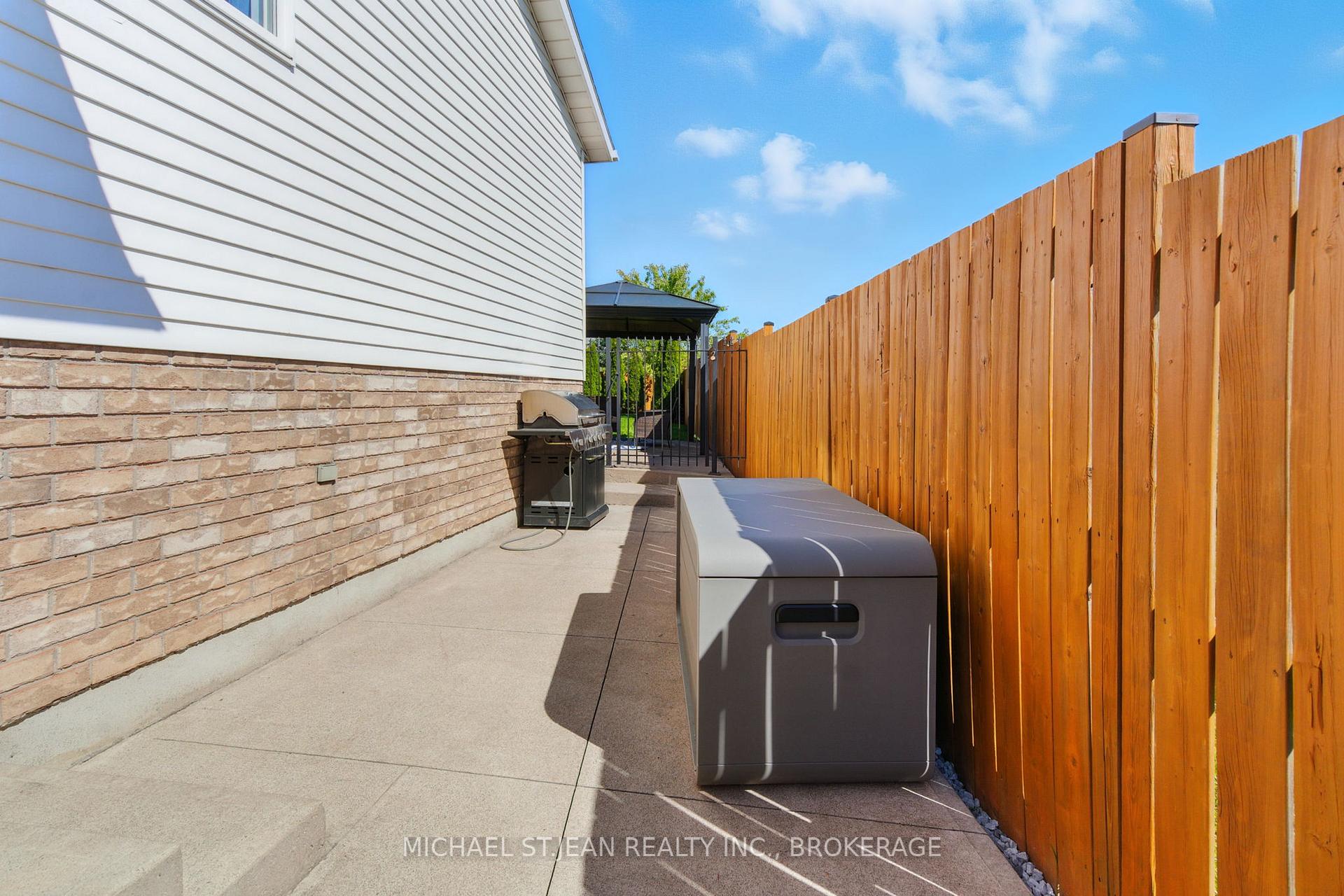 Photo 42 of 320 Winterberry Boulevard, Thorold, Confederation Heights — HOMEH