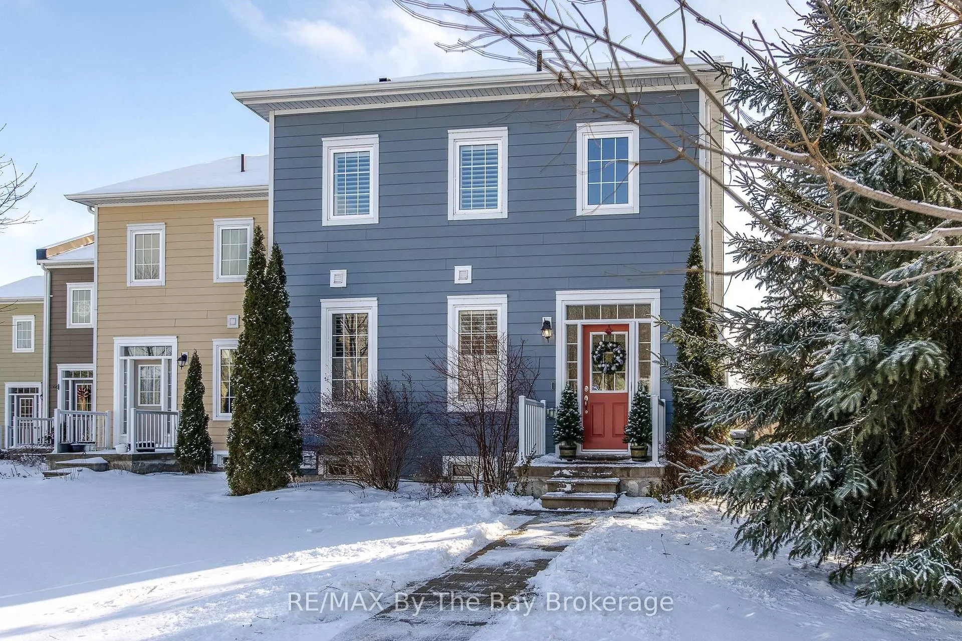 Photo 3 of 60 Providence Way, Wasaga Beach — HOMEH