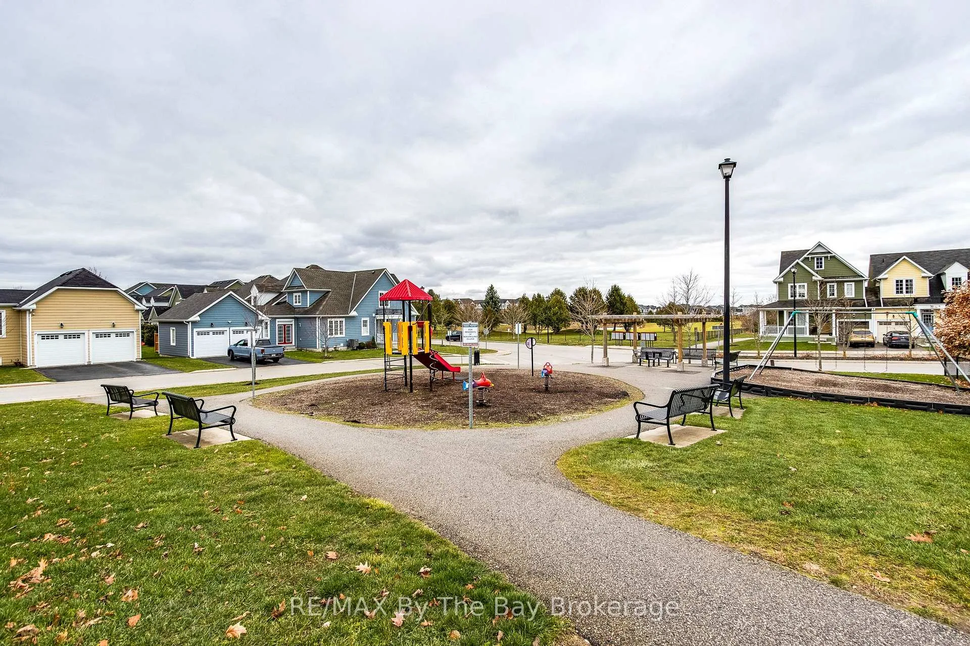 Photo 38 of 60 Providence Way, Wasaga Beach — HOMEH