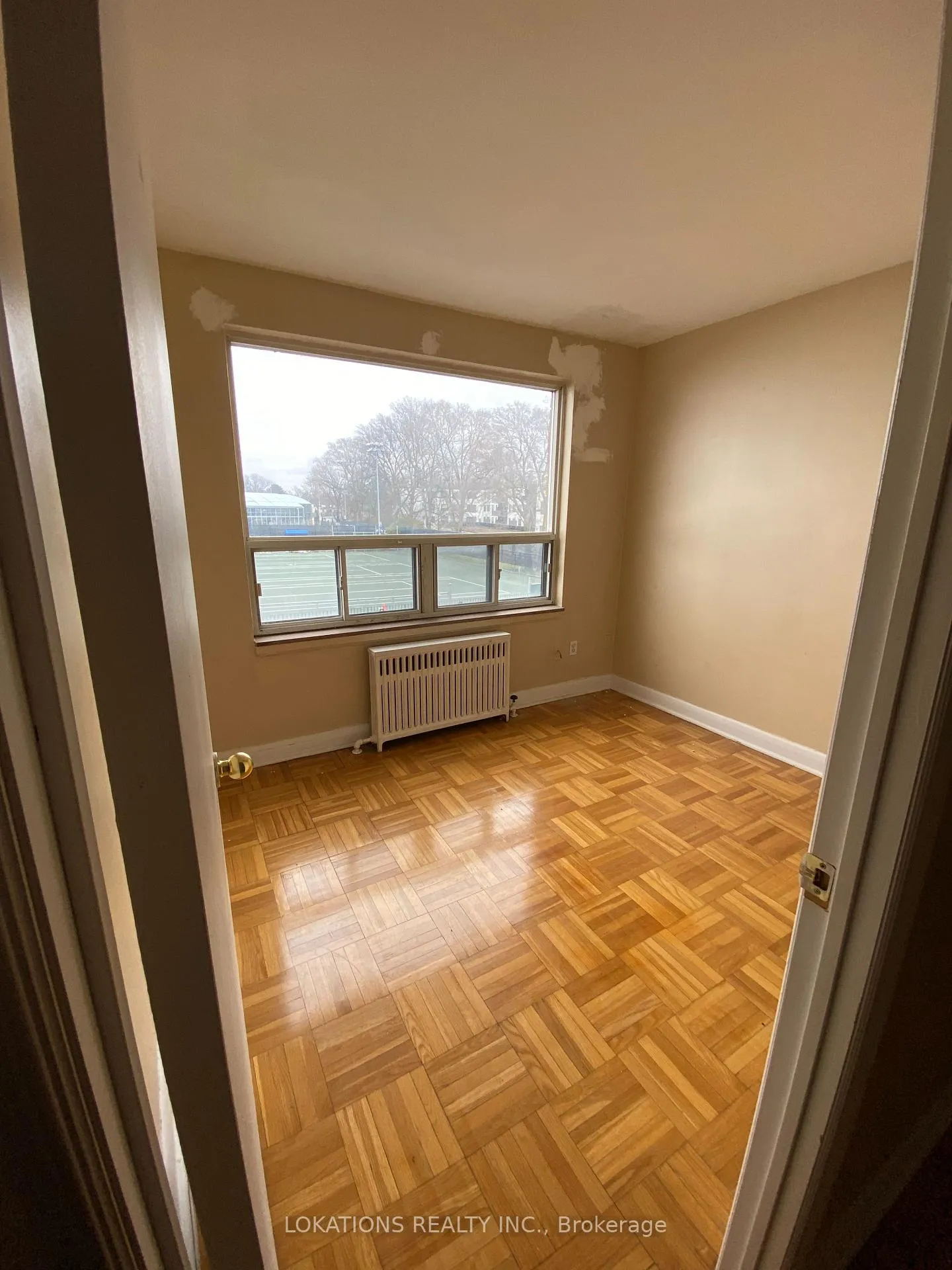 Photo 4 of Unit 207, 2135 Avenue Road, Toronto, Bedford Park-Nortown — HOMEH