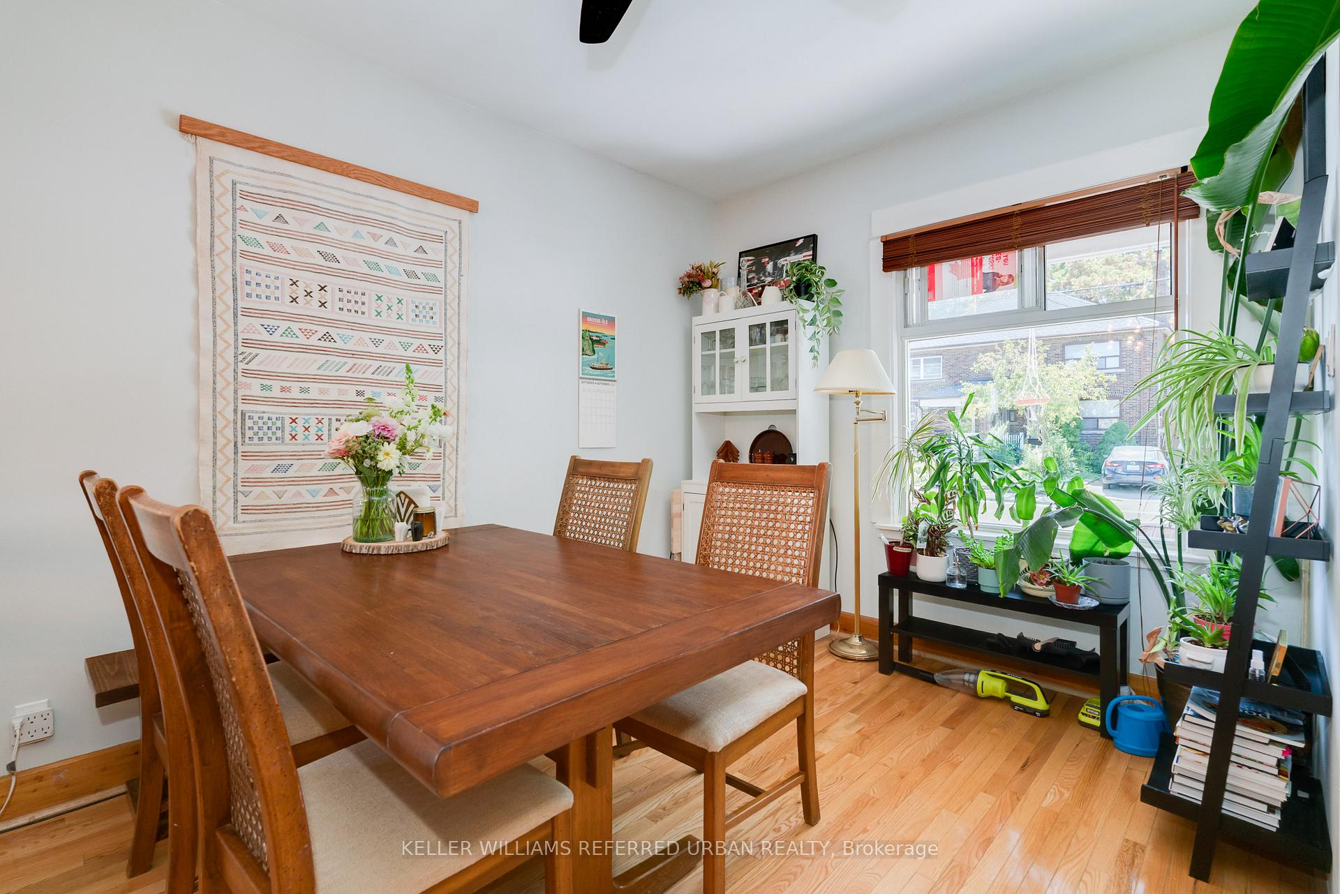 Photo 11 of 678 Sammon Avenue, Toronto, Danforth Village-East York — HOMEH