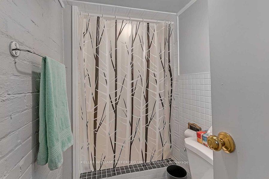 Photo 34 of 678 Sammon Avenue, Toronto, Danforth Village-East York — HOMEH