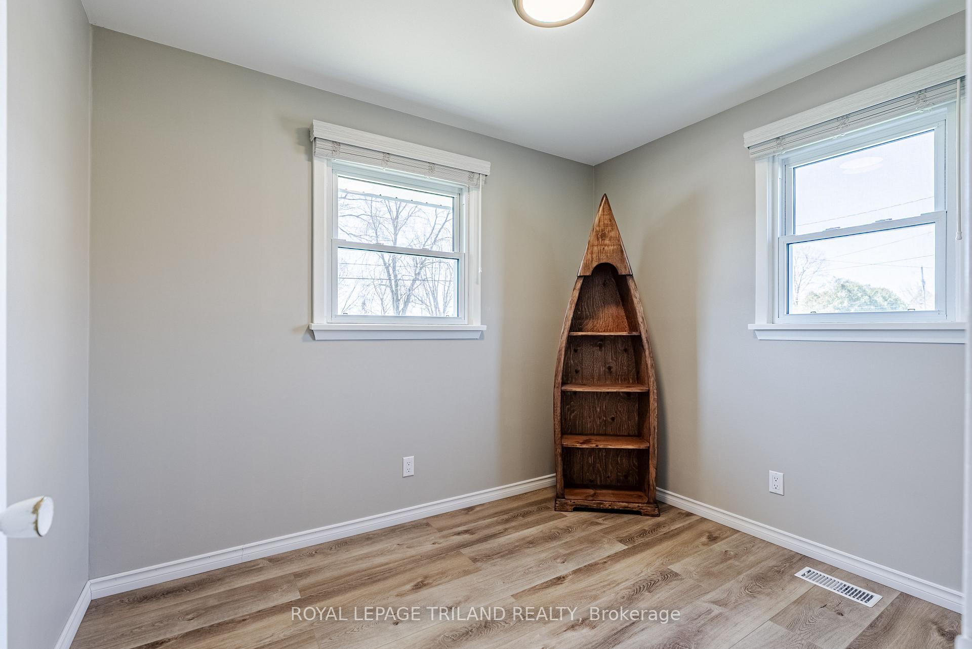 Photo 15 of 172 Ross Avenue, Thames Centre, Dorchester — HOMEH