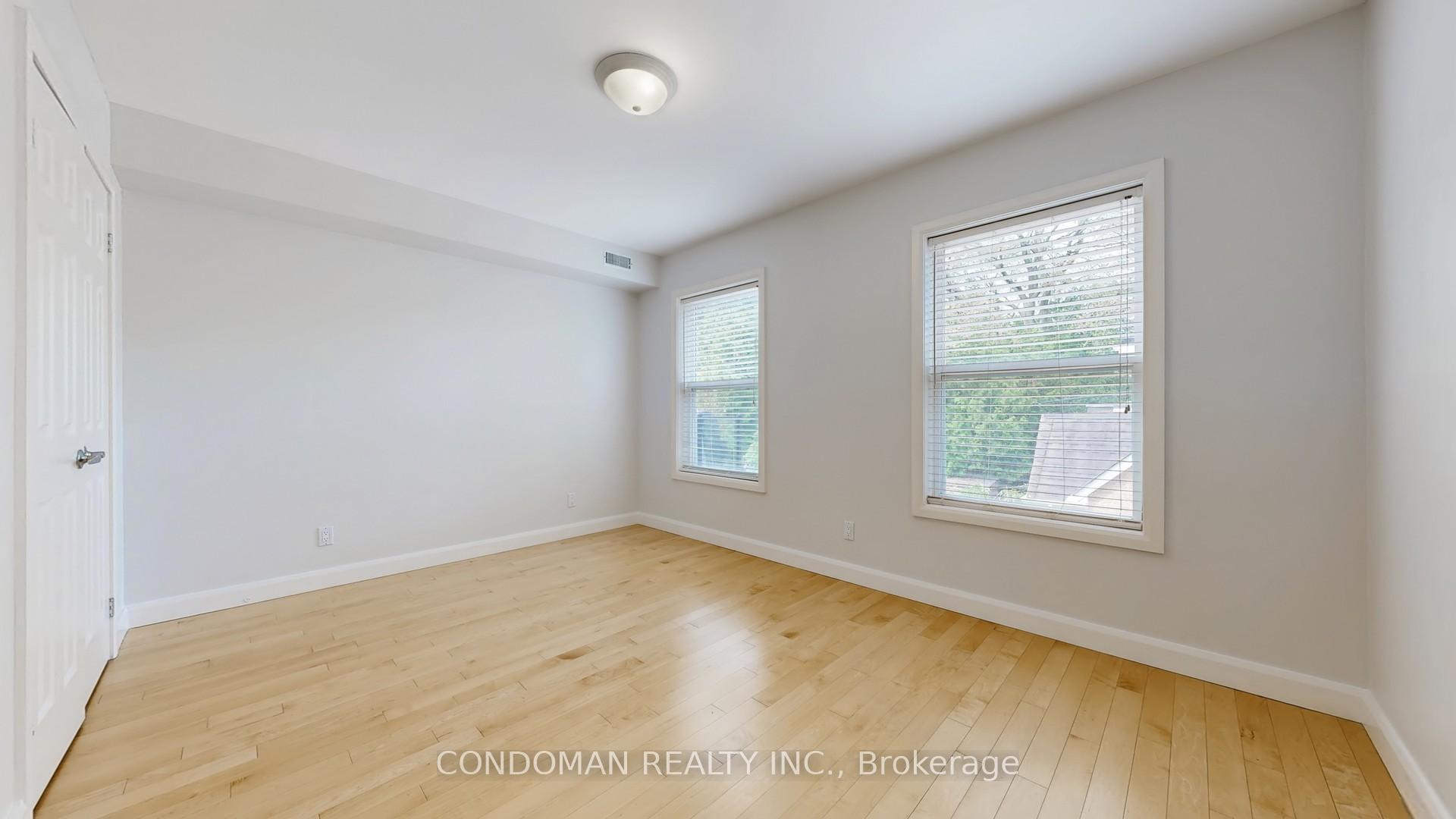 Photo 16 of 32 De Grassi Street, Toronto, South Riverdale — HOMEH
