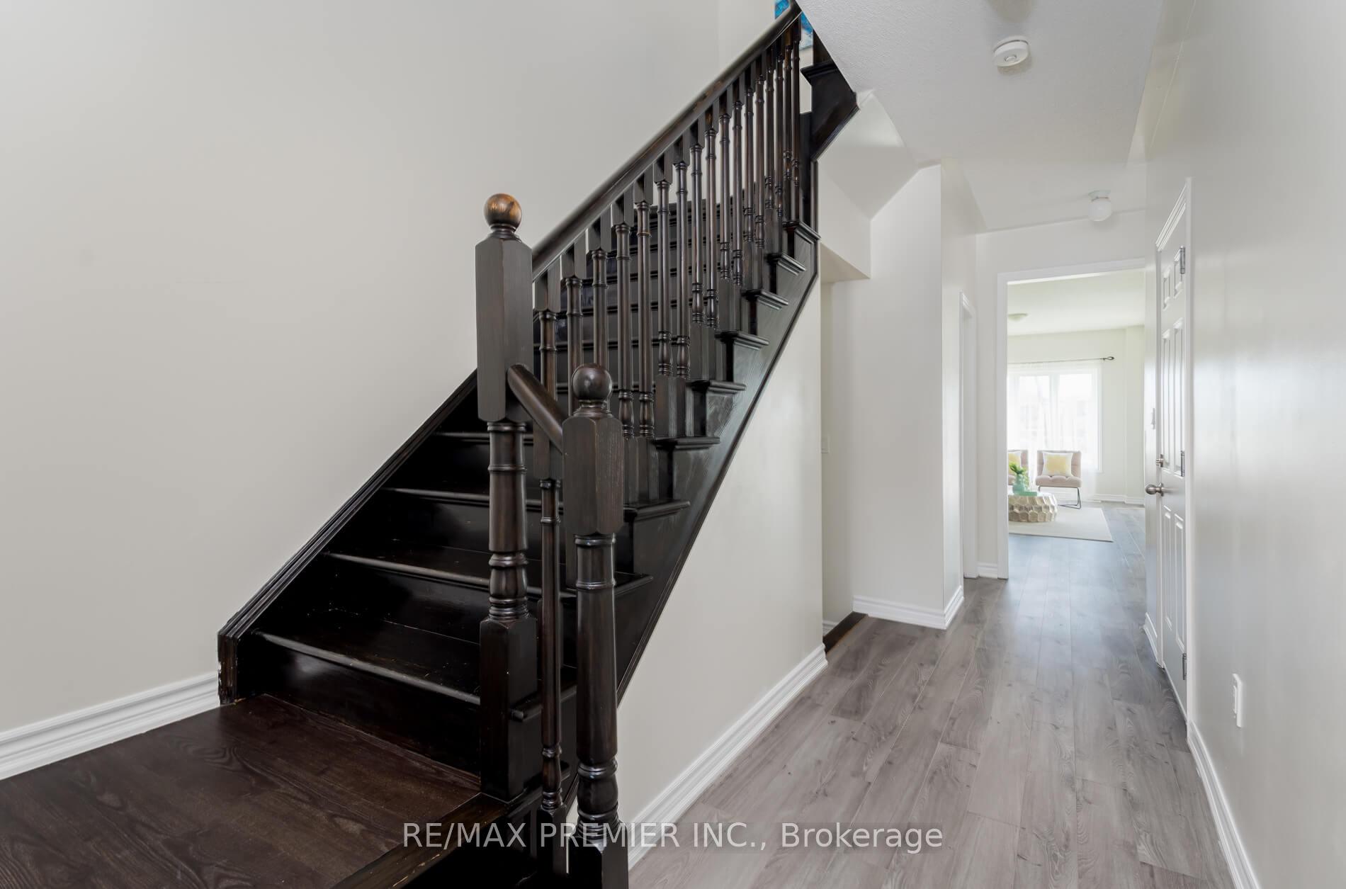 Photo 4 of 90 Palace Street, Thorold, Thorold Downtown — HOMEH