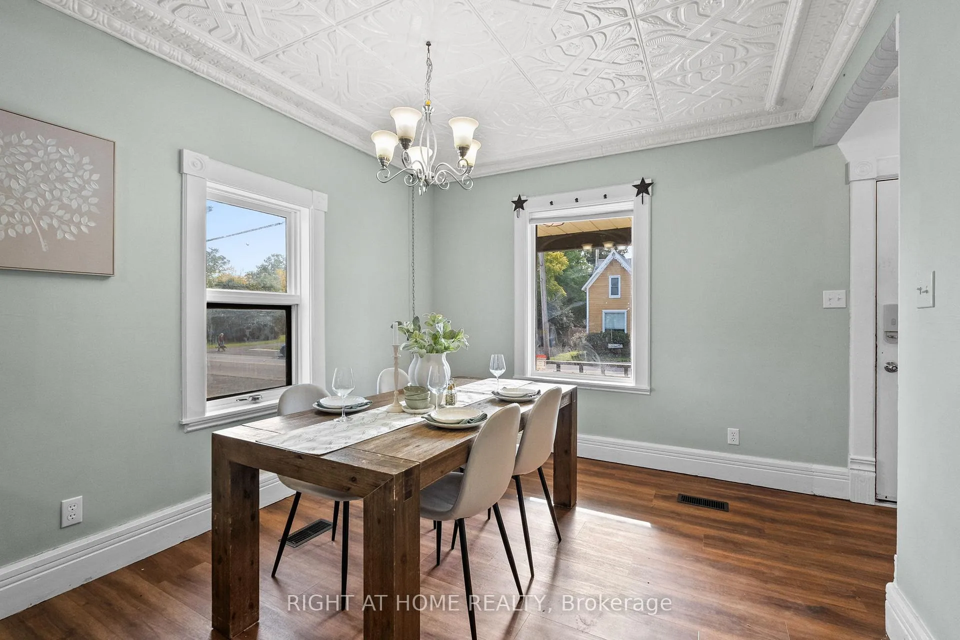 Photo 10 of 94 Main Street, North Dundas, North Dundas (Winchester) Twp — HOMEH