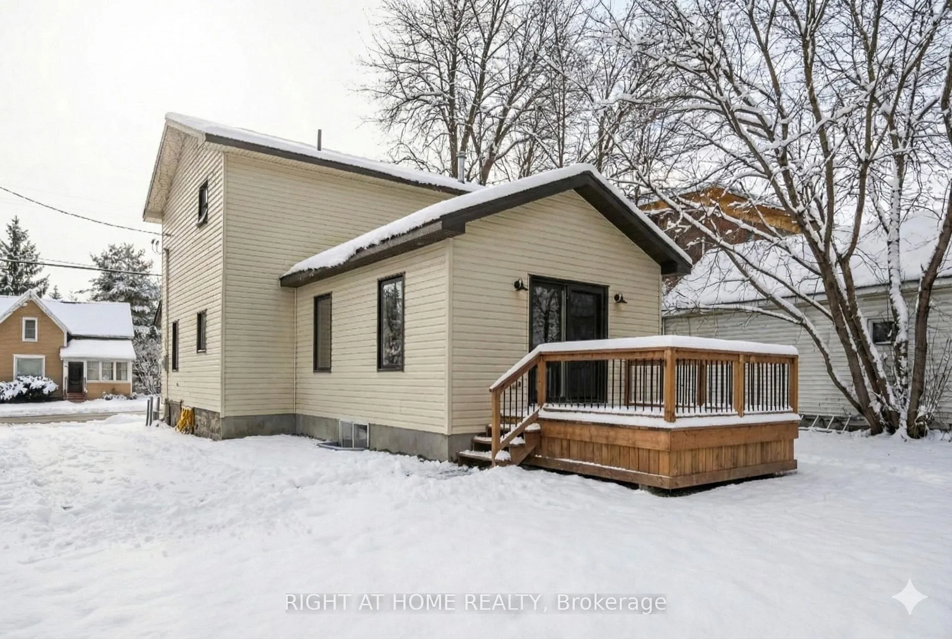 Photo 30 of 94 Main Street, North Dundas, North Dundas (Winchester) Twp — HOMEH
