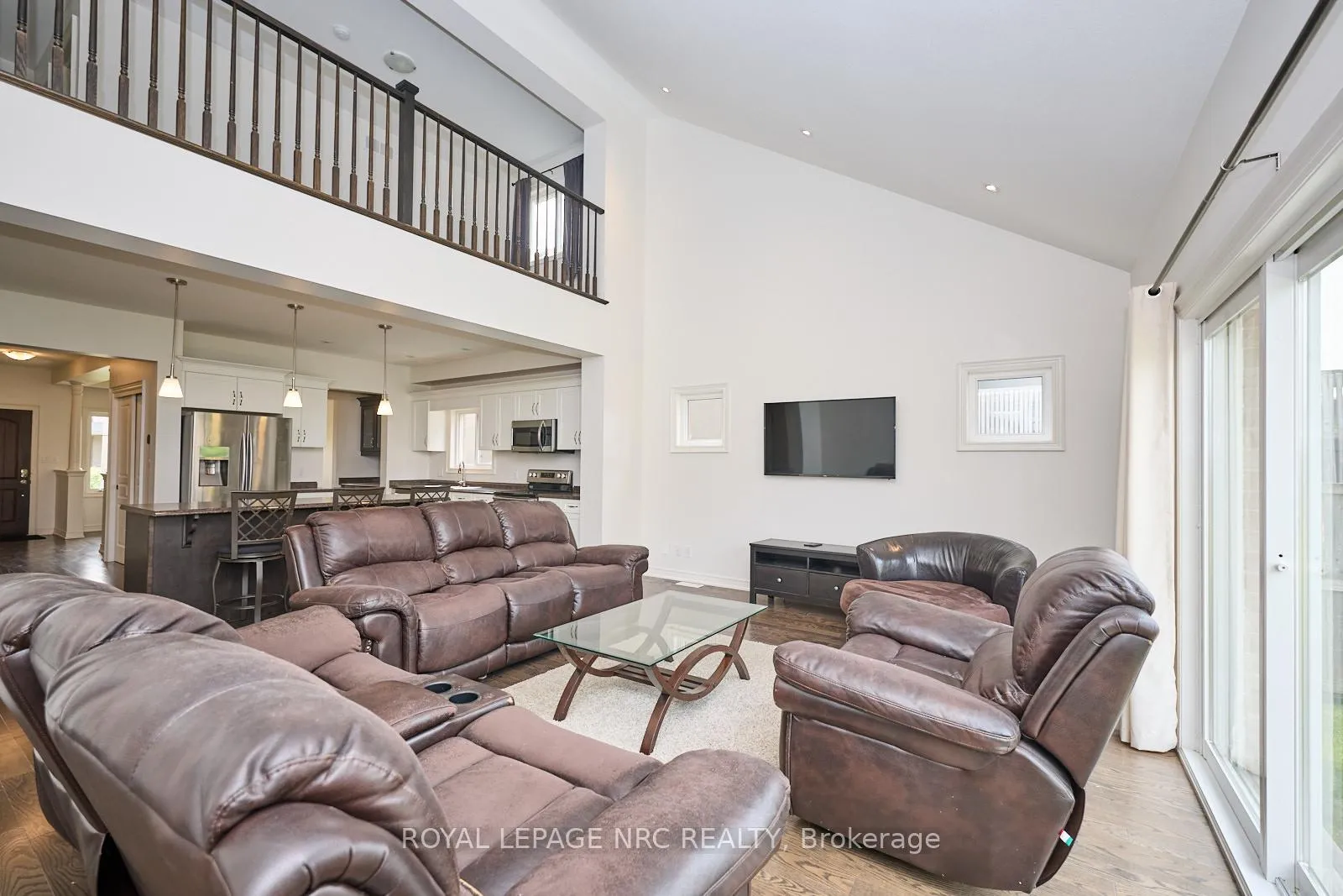 Photo 13 of 143 Tuliptree Road, Thorold, Confederation Heights — HOMEH