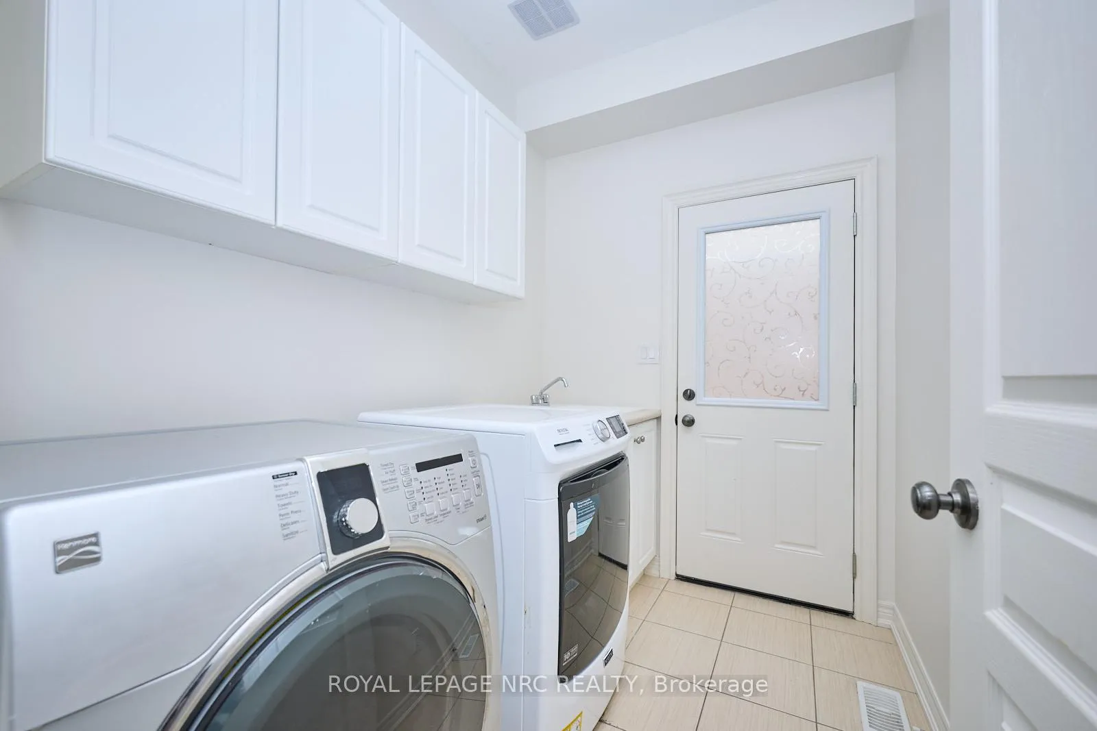Photo 15 of 143 Tuliptree Road, Thorold, Confederation Heights — HOMEH
