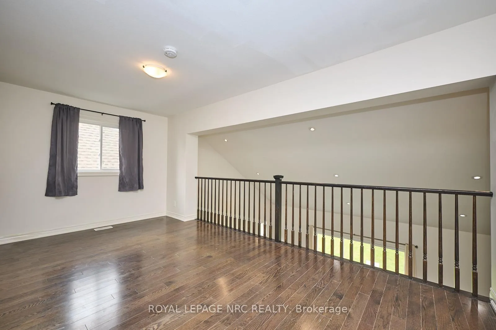 Photo 22 of 143 Tuliptree Road, Thorold, Confederation Heights — HOMEH
