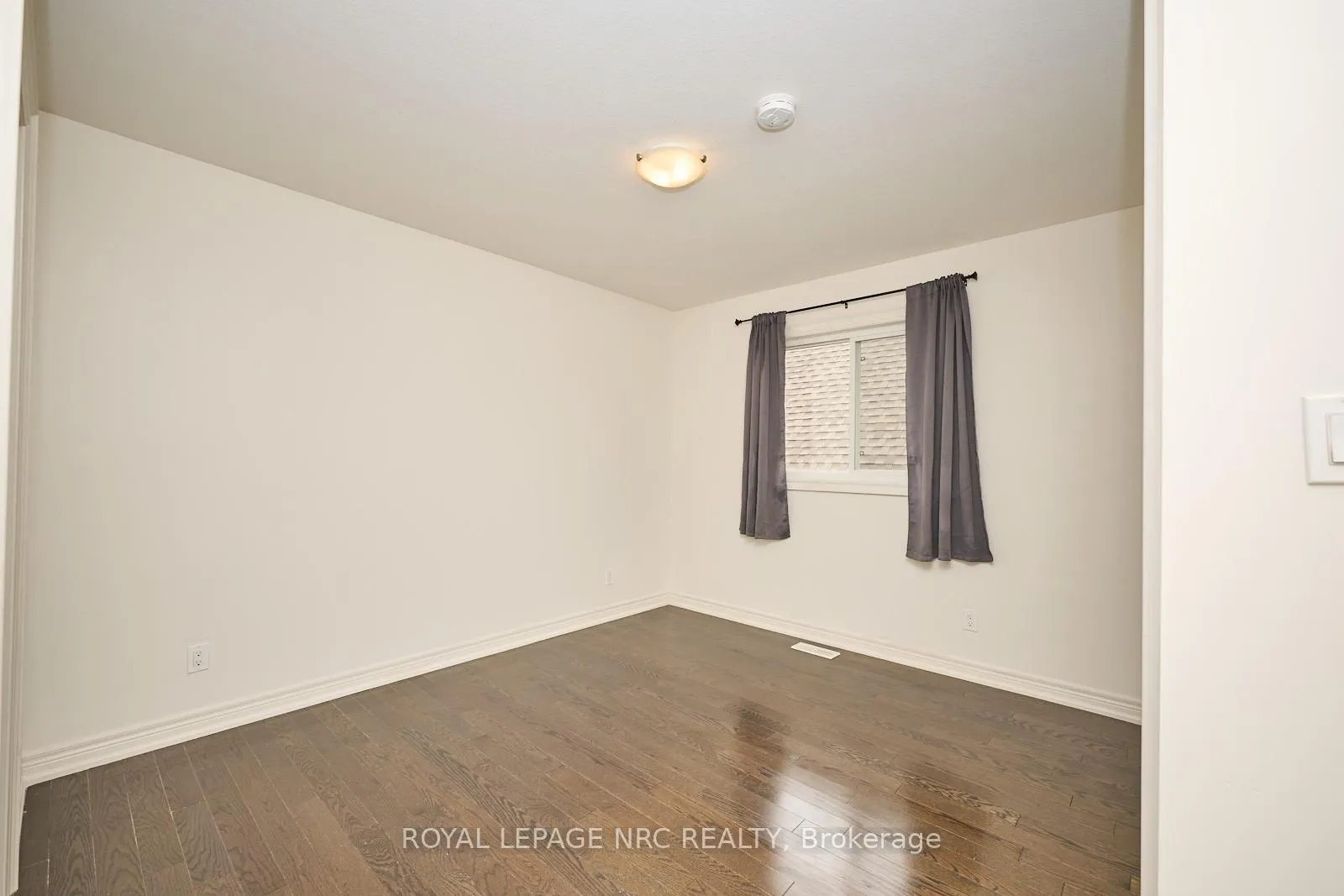 Photo 24 of 143 Tuliptree Road, Thorold, Confederation Heights — HOMEH