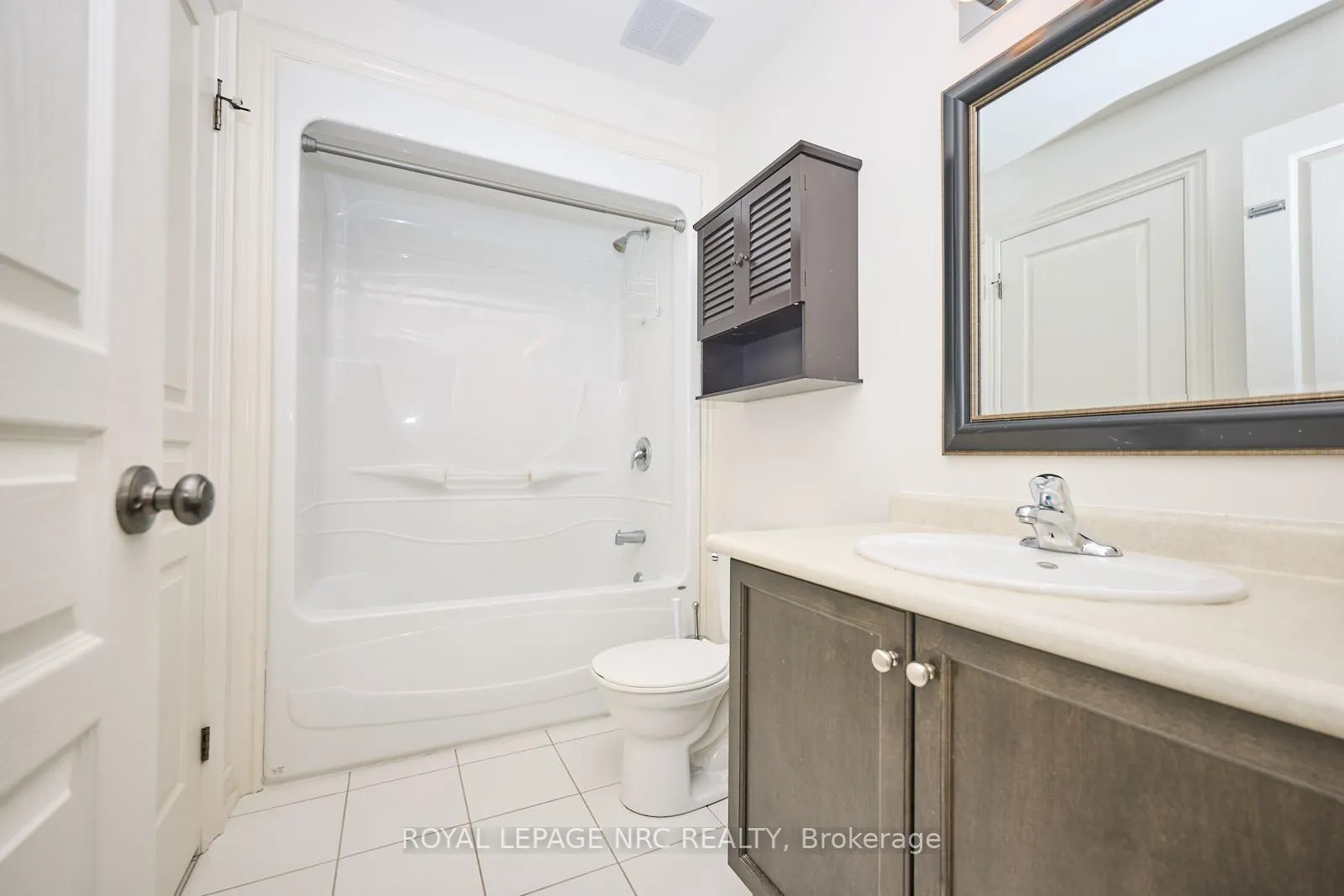 Photo 27 of 143 Tuliptree Road, Thorold, Confederation Heights — HOMEH