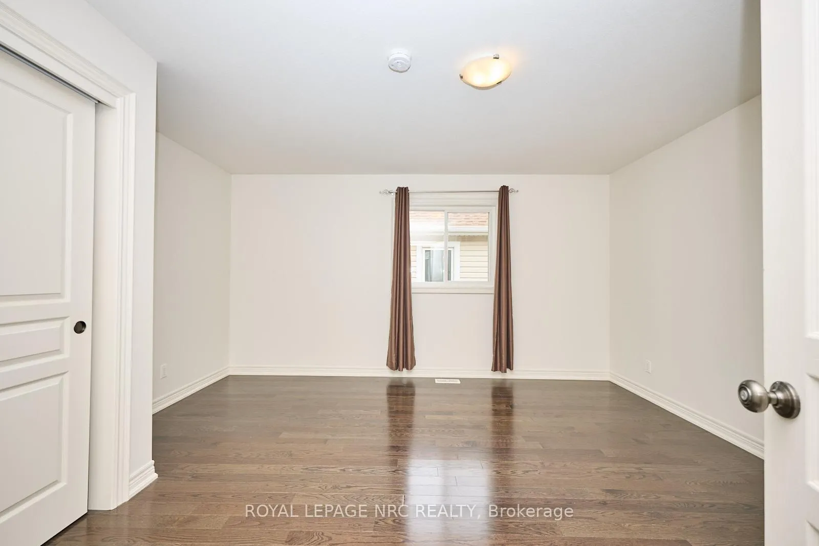 Photo 28 of 143 Tuliptree Road, Thorold, Confederation Heights — HOMEH